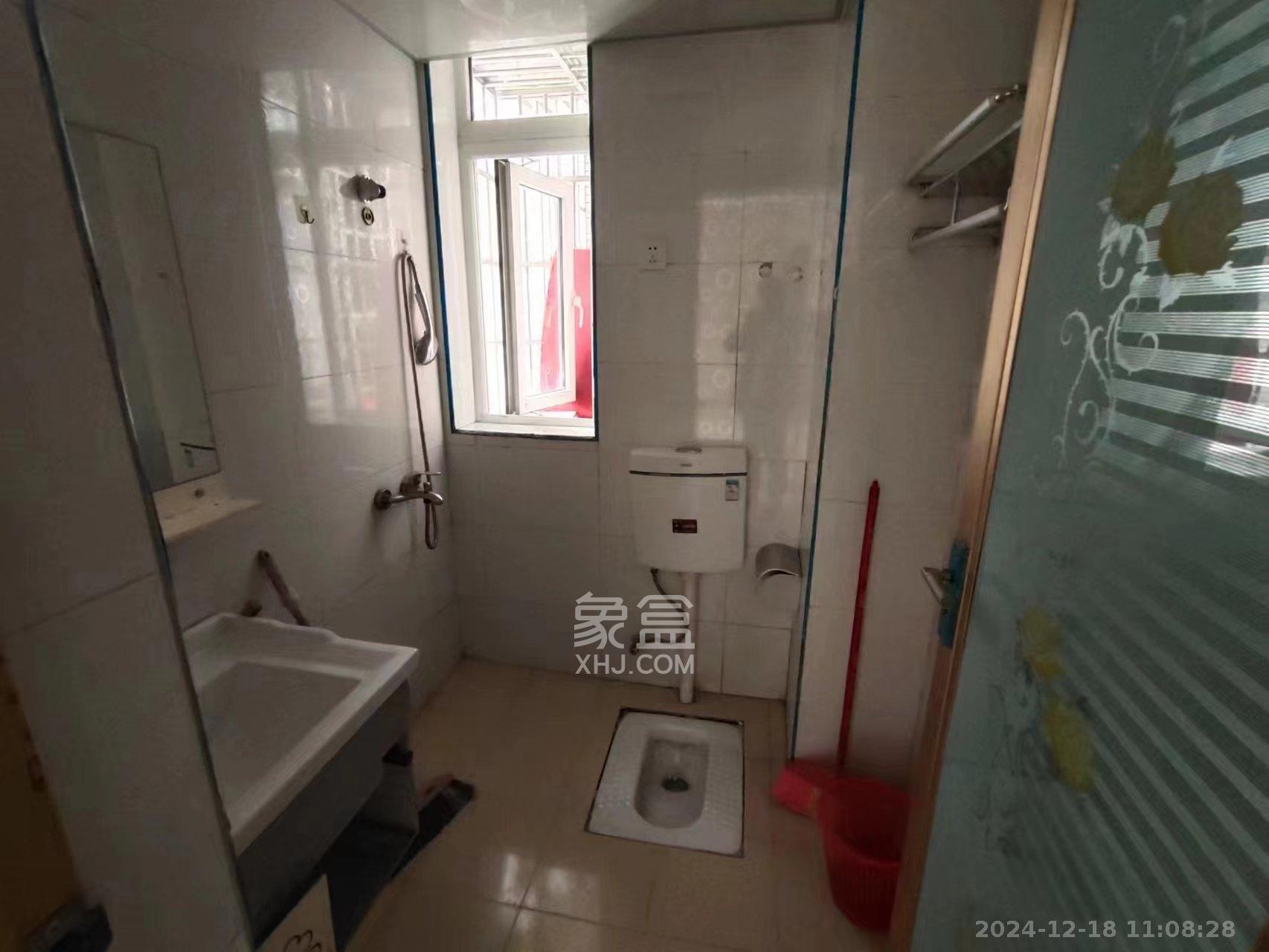 时代星城 1室2厅1卫 1700.0元/月 时代星城 1室2厅1卫 1700.0元/月室内图