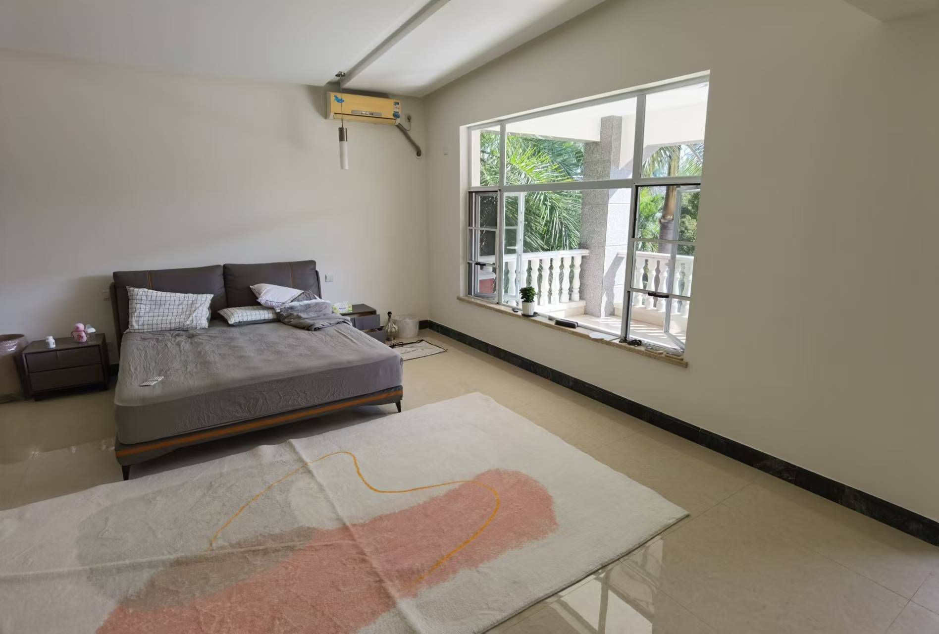 锦绣京江 6室2厅3卫 770.0万 锦绣京江 6室2厅3卫 770.0万客厅