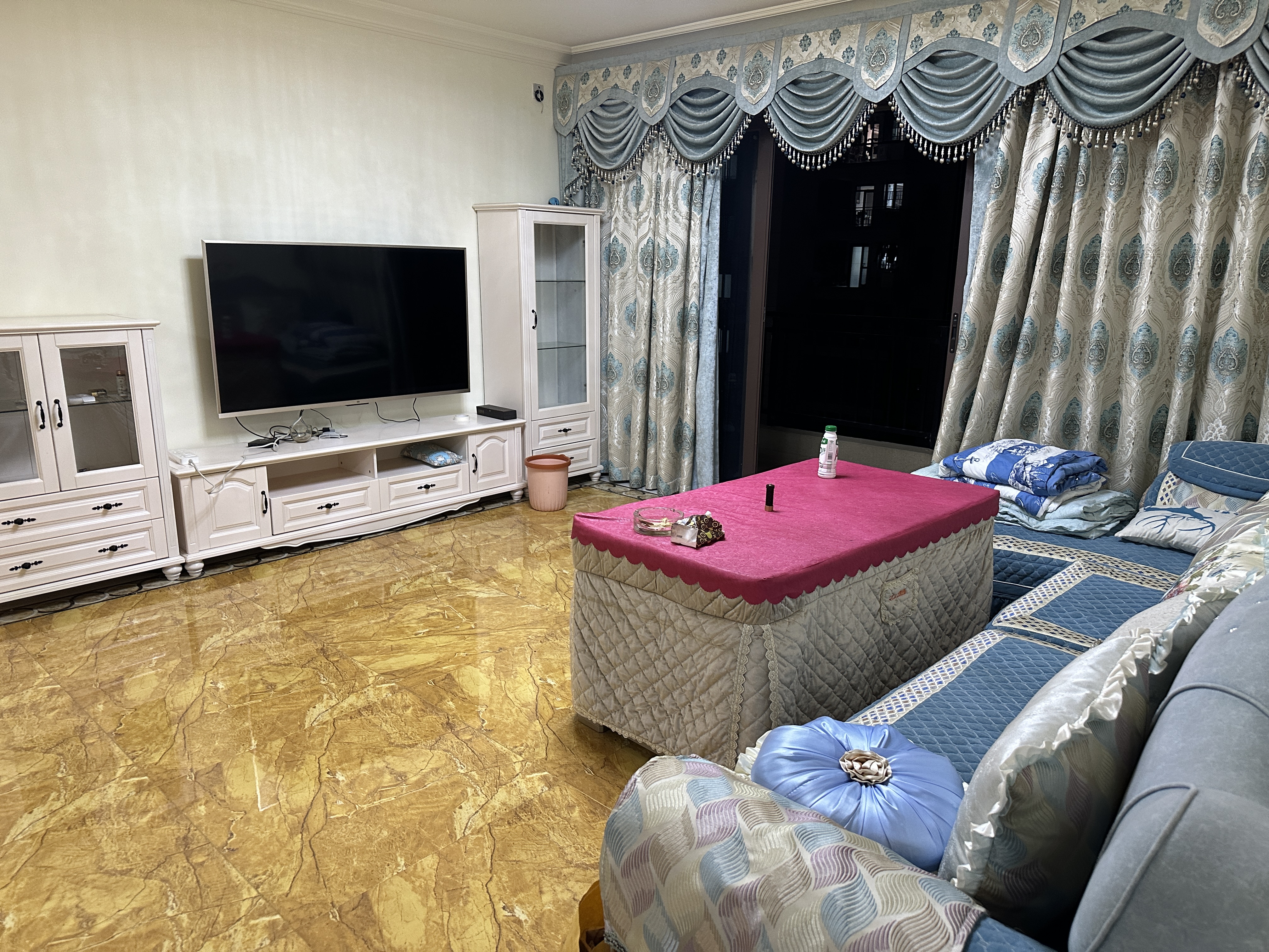 碧桂园豪园  4室2厅2卫    3000.0元/月室内图