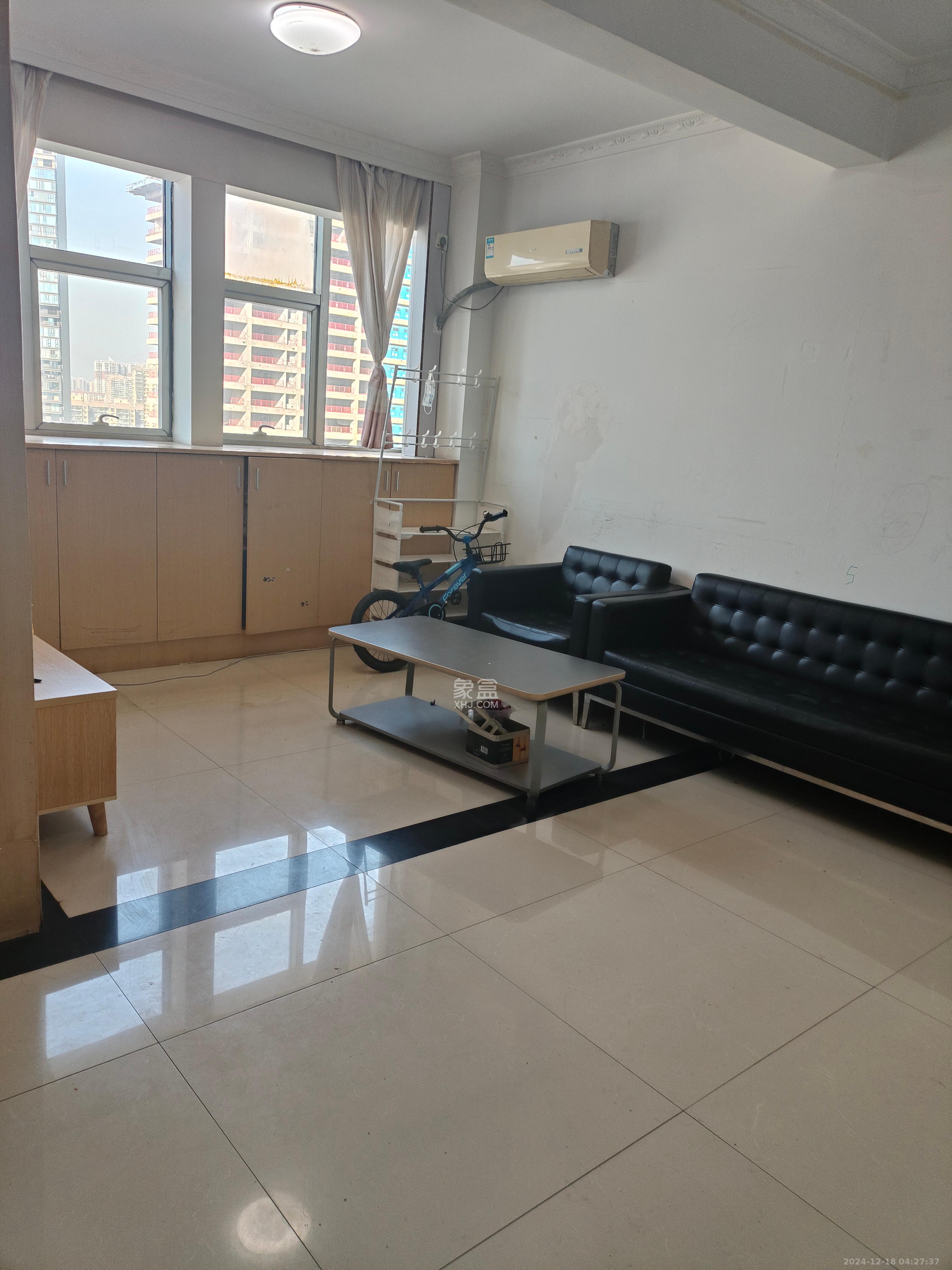 红星国际星城 1室1厅1卫 1700.0元/月 红星国际星城 1室1厅1卫 1700.0元/月室内图