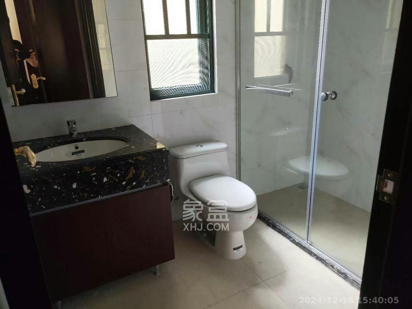 恒大雅苑 3室1厅2卫 2500.0元/月 恒大雅苑 3室1厅2卫 2500.0元/月室内图