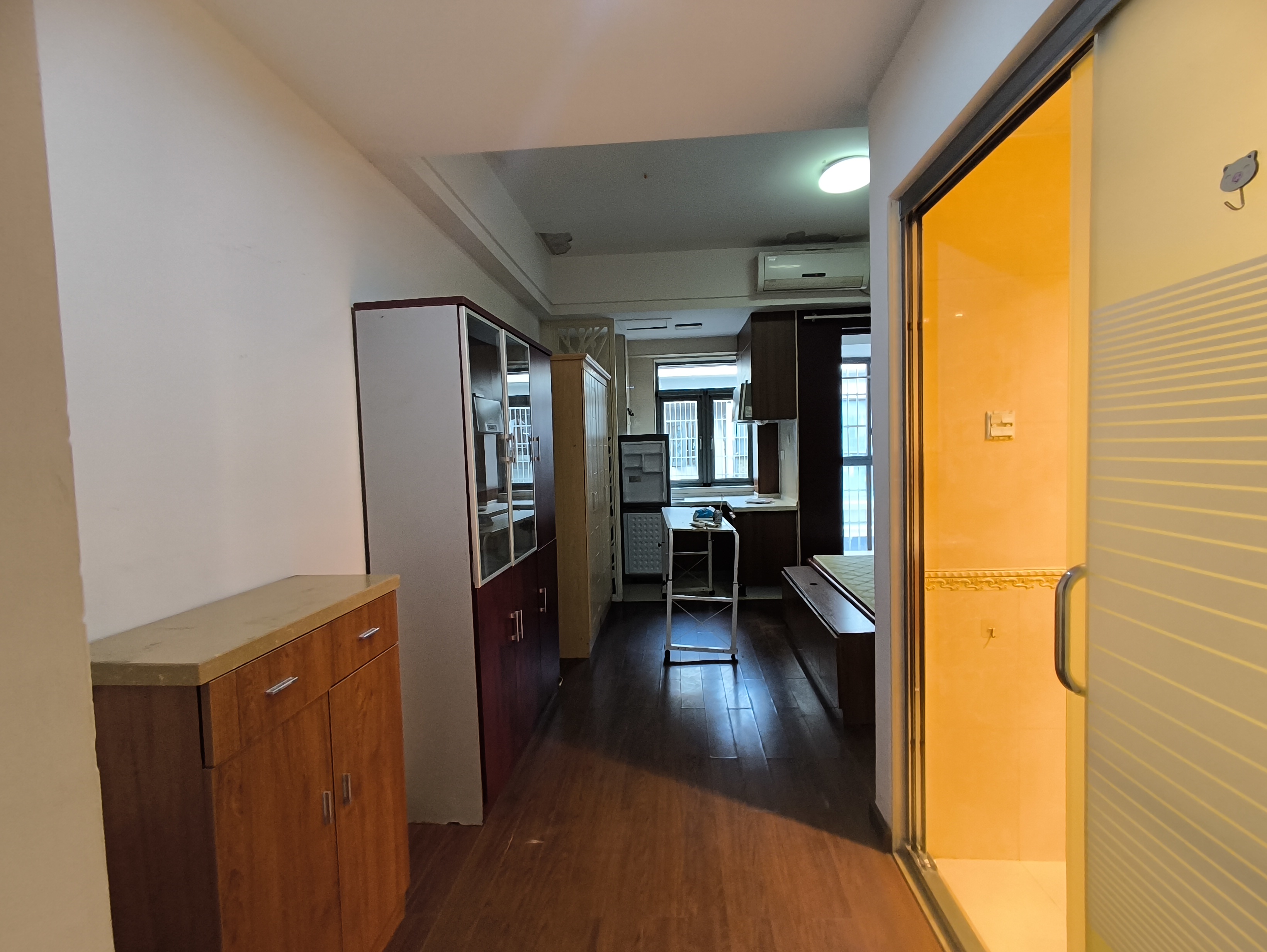 环宇天地、中海地产(中信城市广场二期) 1室0厅1卫 1200.0元/月 环宇天地、中海地产(中信城市广场二期) 1室0厅1卫 1200.0元/月户型图