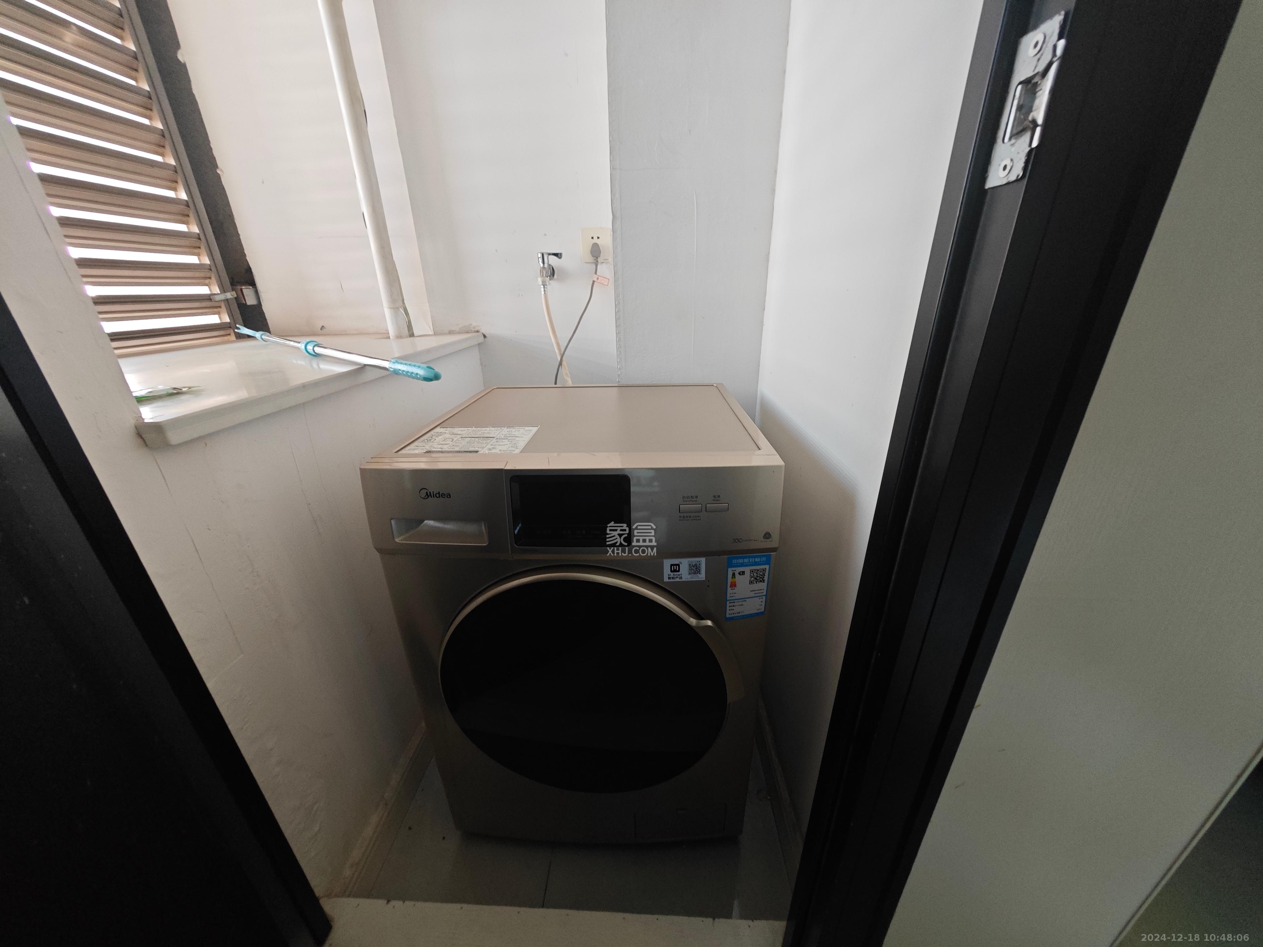 东友星座  1室1厅1卫    1900.0元/月室内图