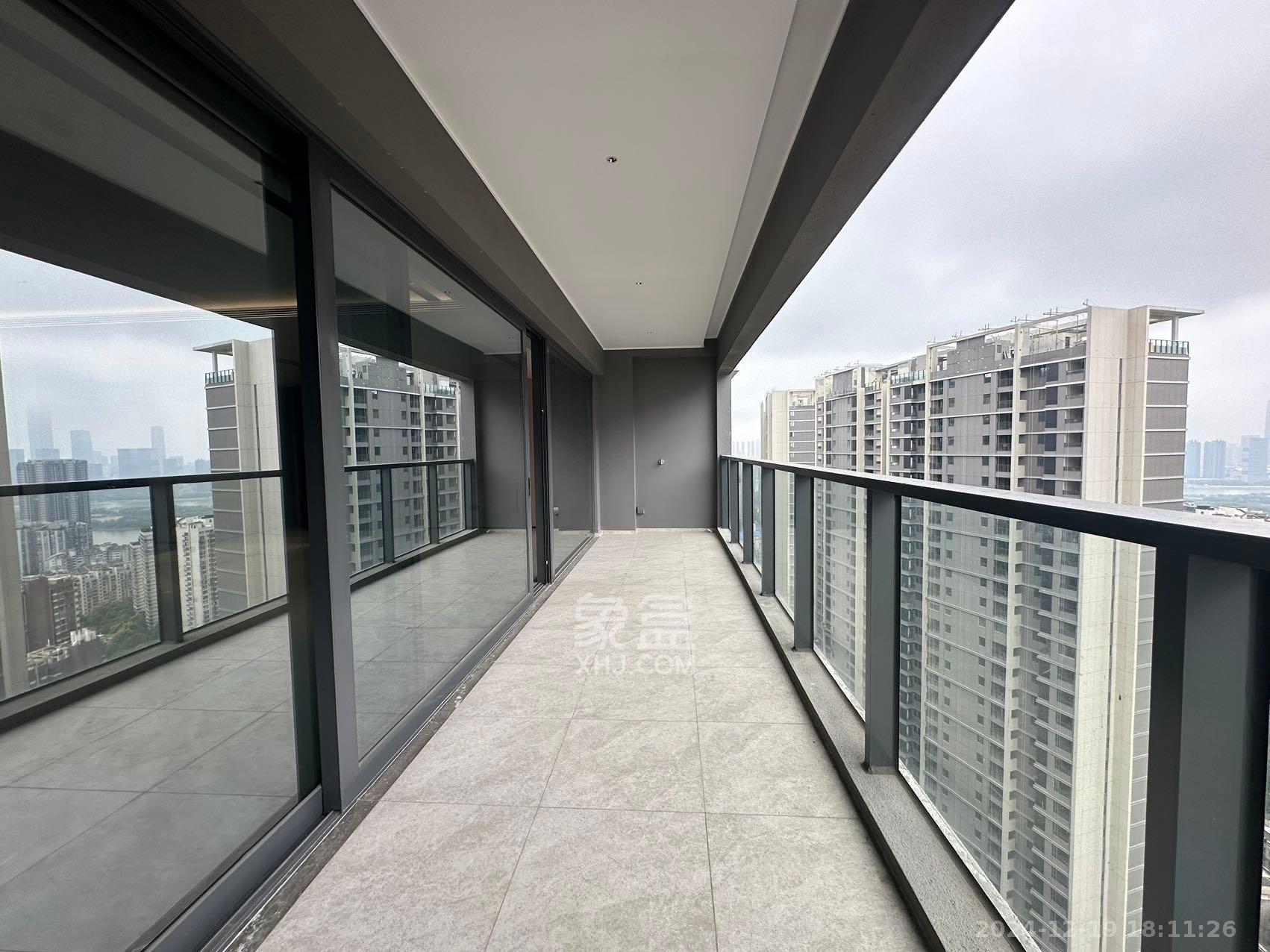 长沙悦府（华润万象城）  4室2厅3卫    20000.0元/月室内图