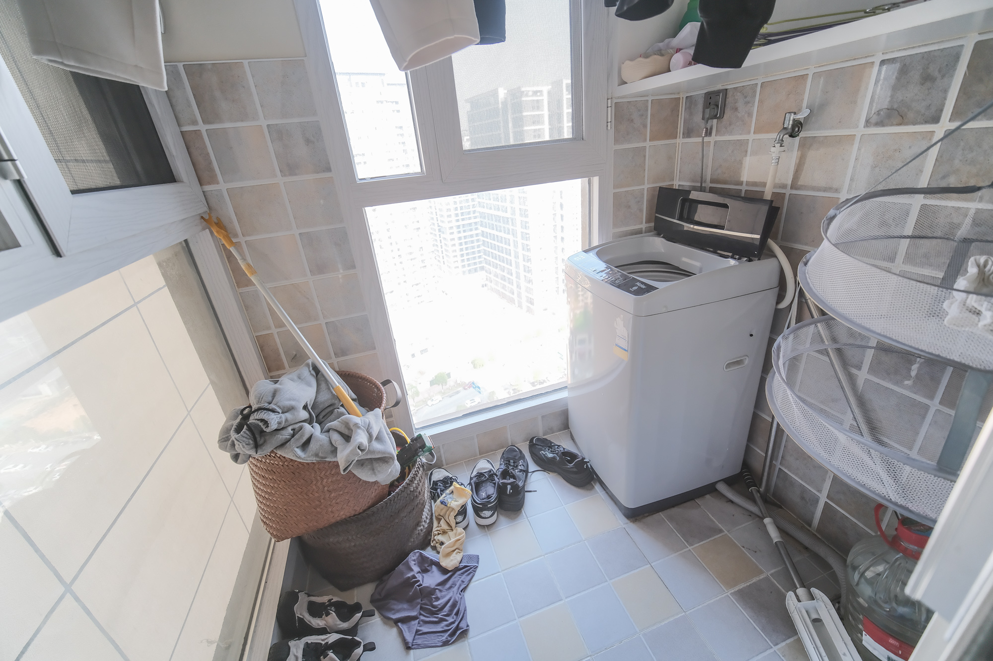 荣盛花语城  3室2厅1卫    80.0万 荣盛花语城  3室2厅1卫    80.0万阳台