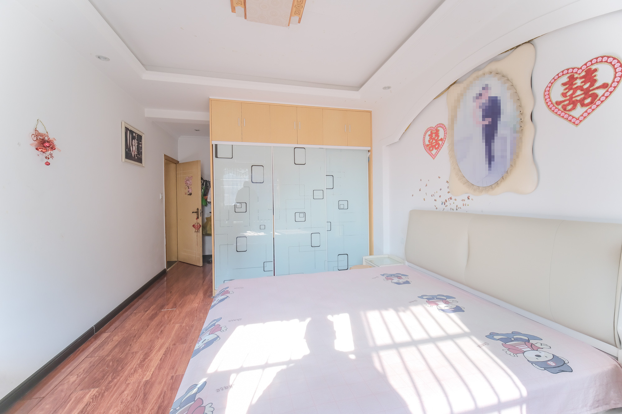 山水湾 3室2厅2卫 82.8万 山水湾 3室2厅2卫 82.8万卧室