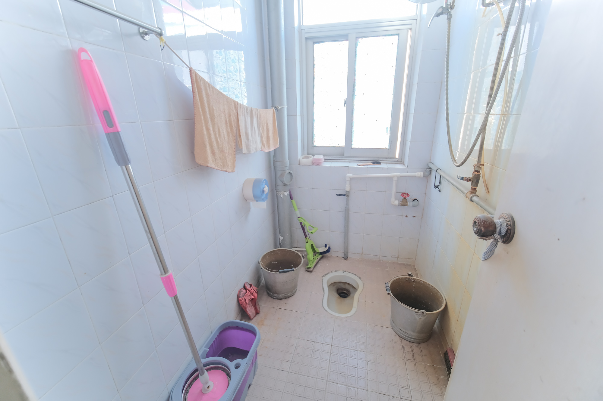 星邻北苑  3室2厅1卫    48.0万 星邻北苑  3室2厅1卫    48.0万卫生间