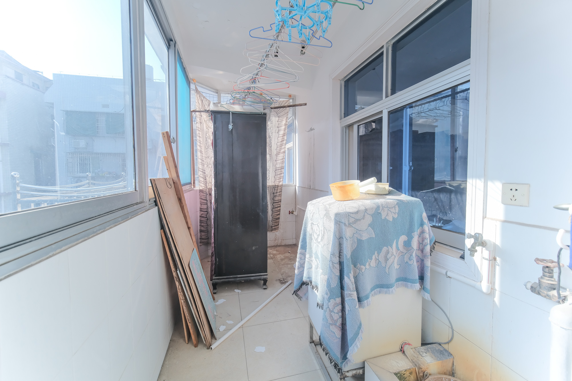 星邻北苑  3室2厅1卫    48.0万 星邻北苑  3室2厅1卫    48.0万阳台