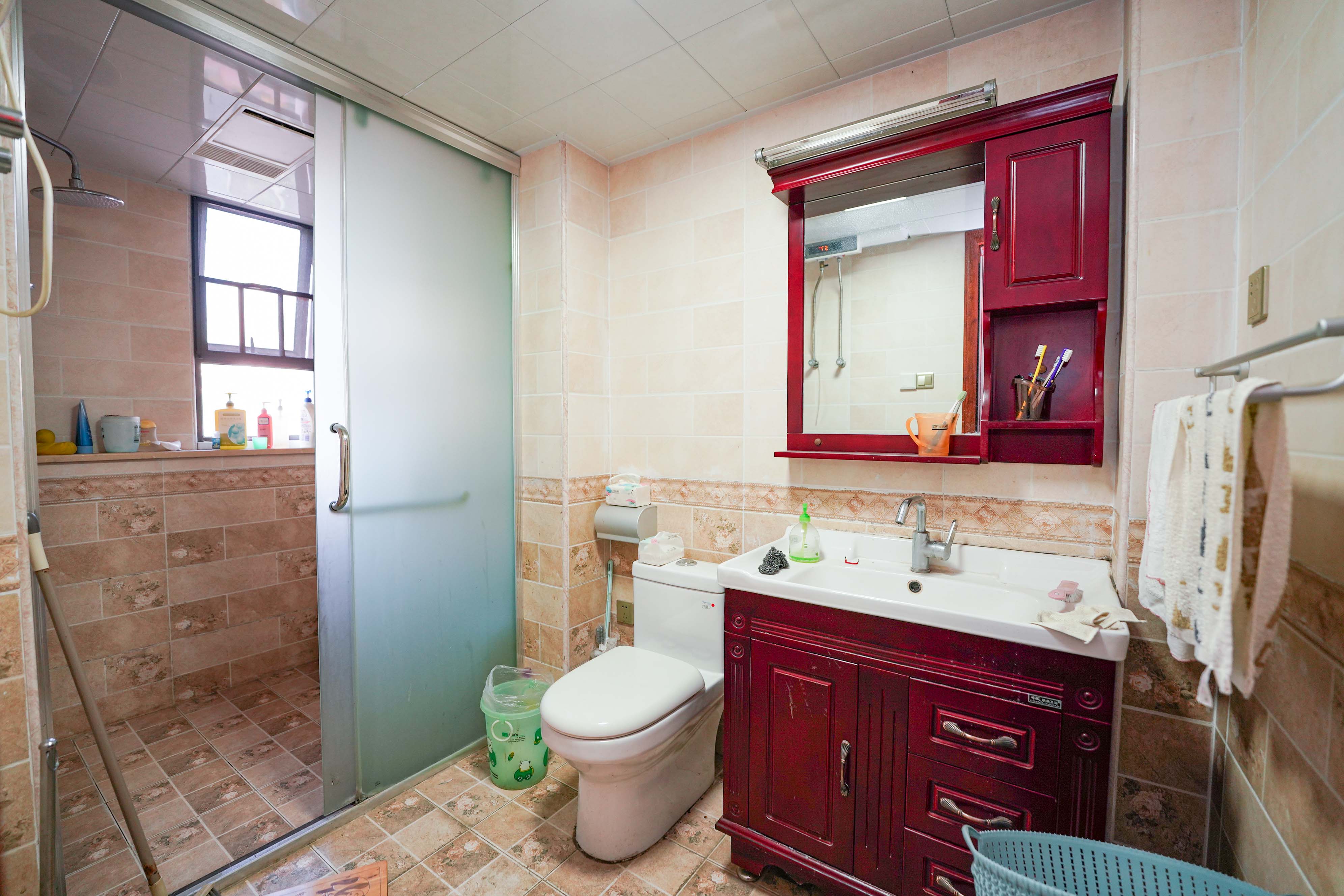 佳兆业水岸新都 4室2厅3卫 165.0万 佳兆业水岸新都 4室2厅3卫 165.0万其他