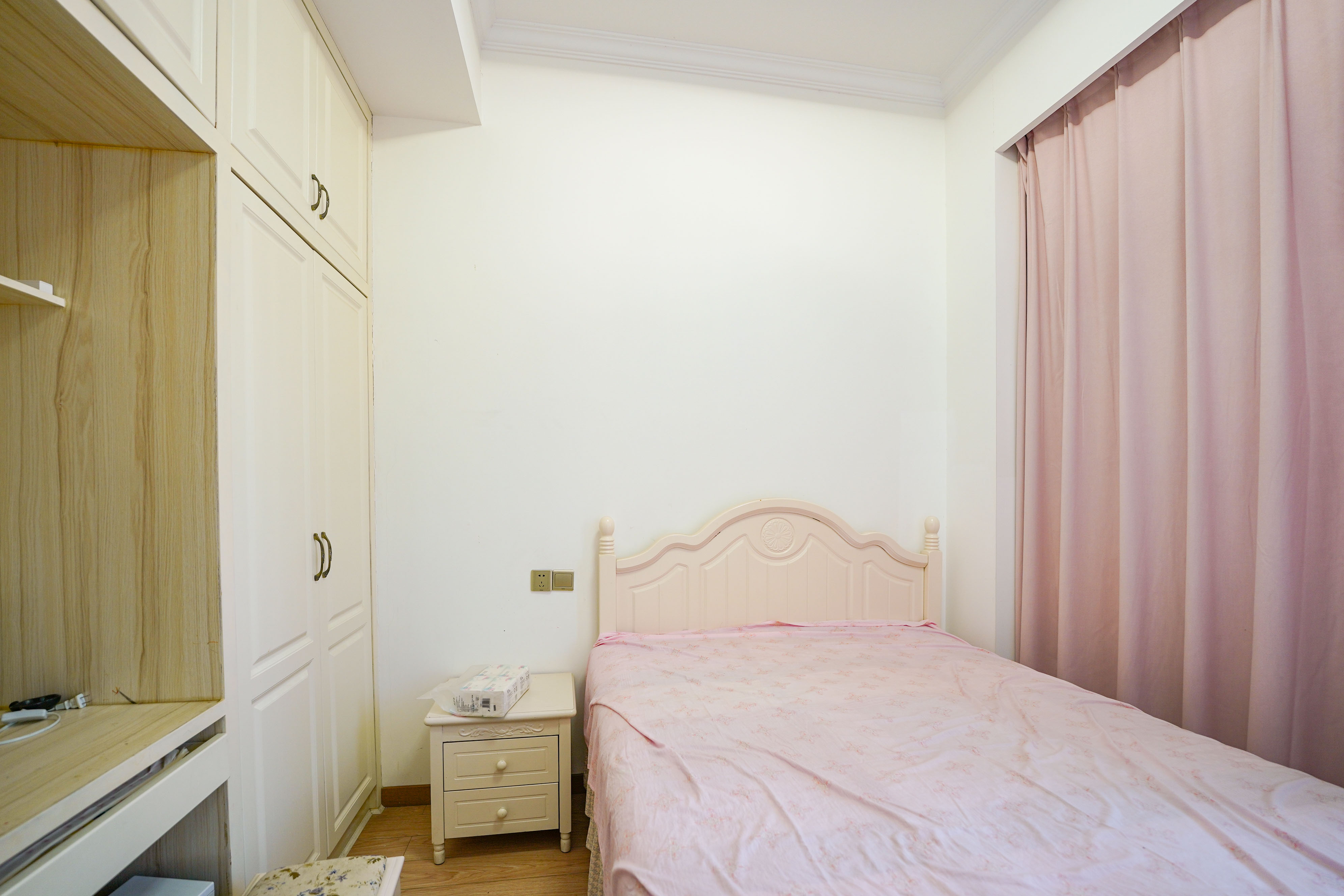 佳兆业水岸新都 4室2厅3卫 165.0万 佳兆业水岸新都 4室2厅3卫 165.0万卧室