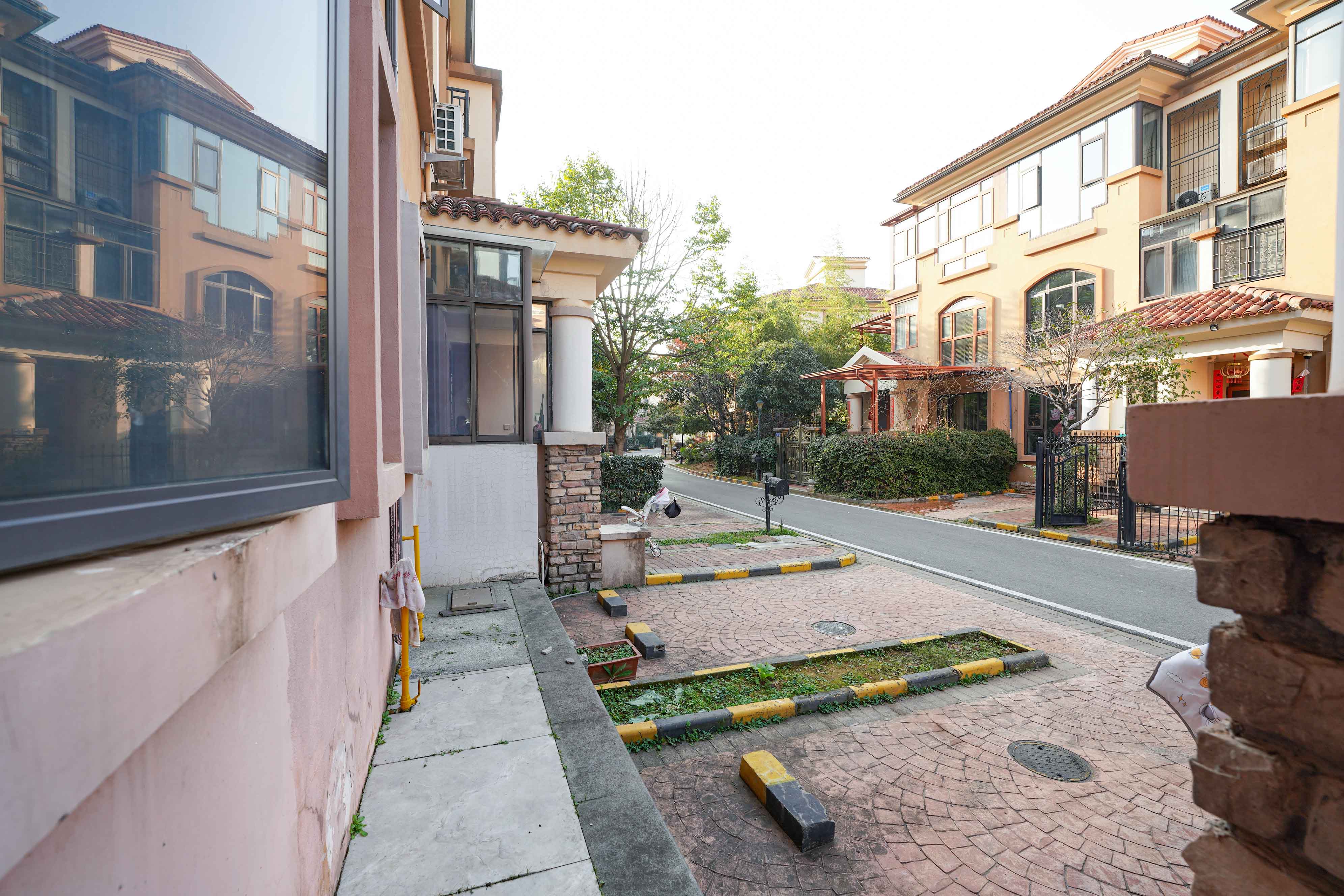 佳兆业水岸新都 4室2厅3卫 165.0万 佳兆业水岸新都 4室2厅3卫 165.0万阳台