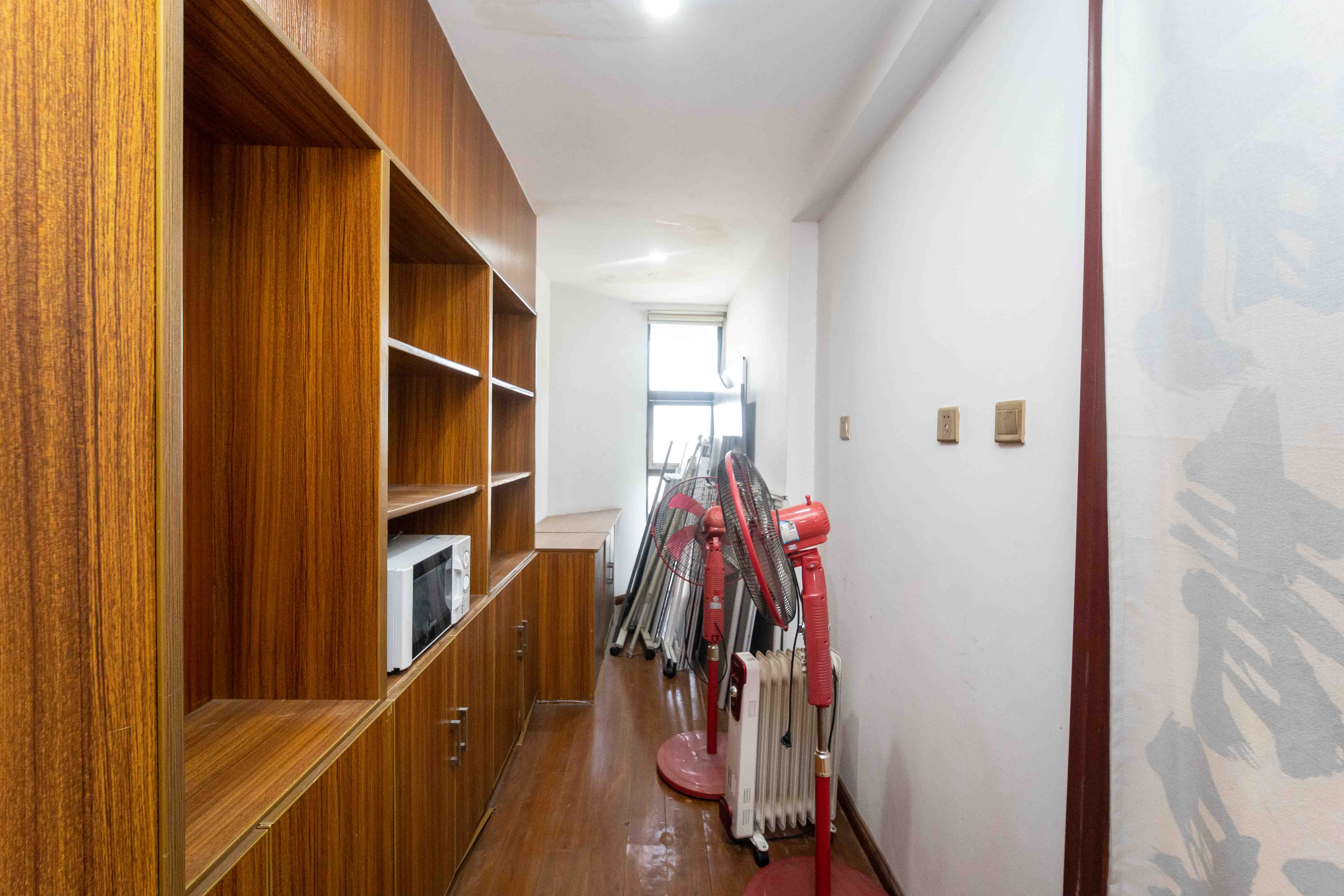 建安新商汇  3室1厅1卫   128.00万其他