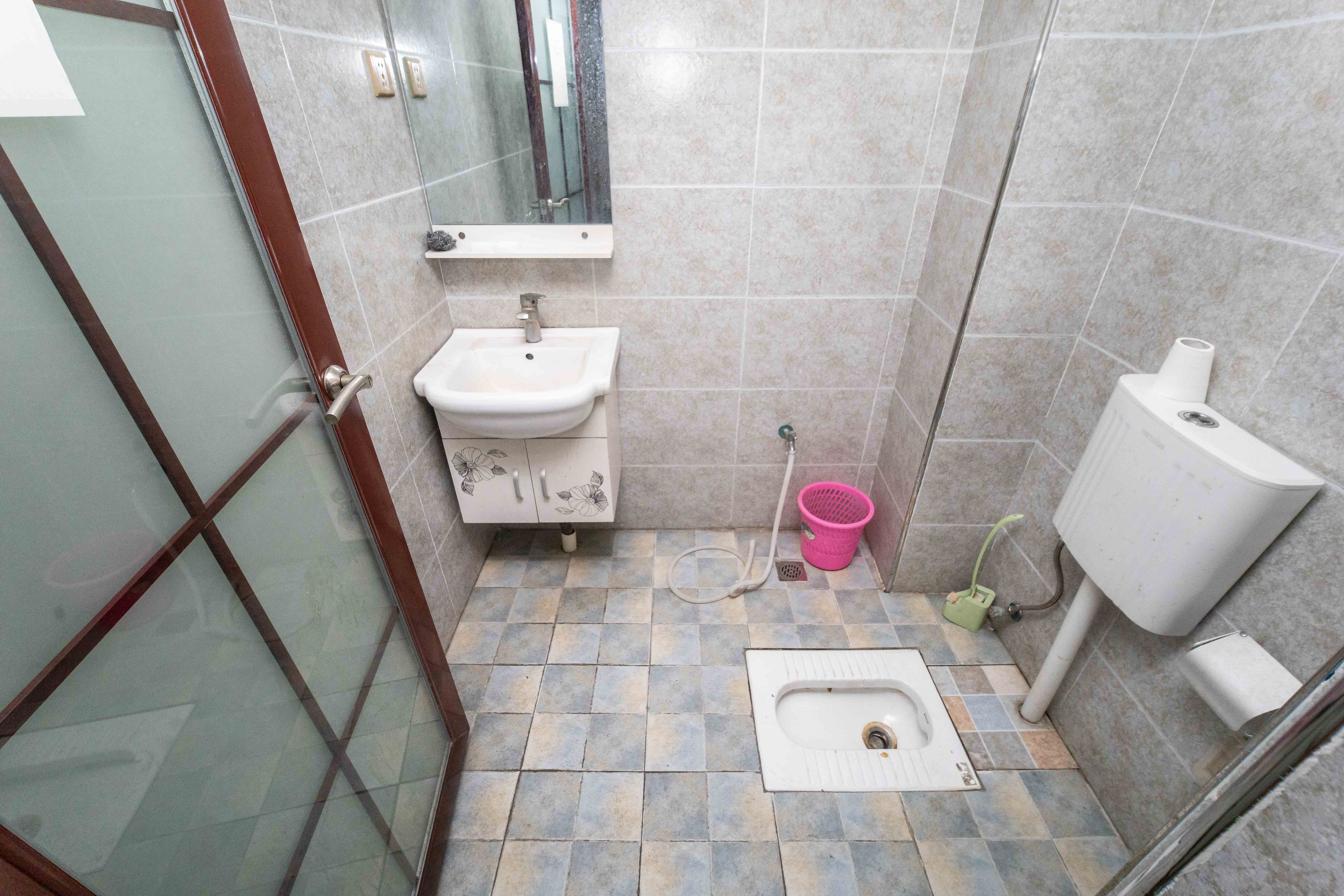 建安新商汇  3室1厅1卫   128.00万卫生间