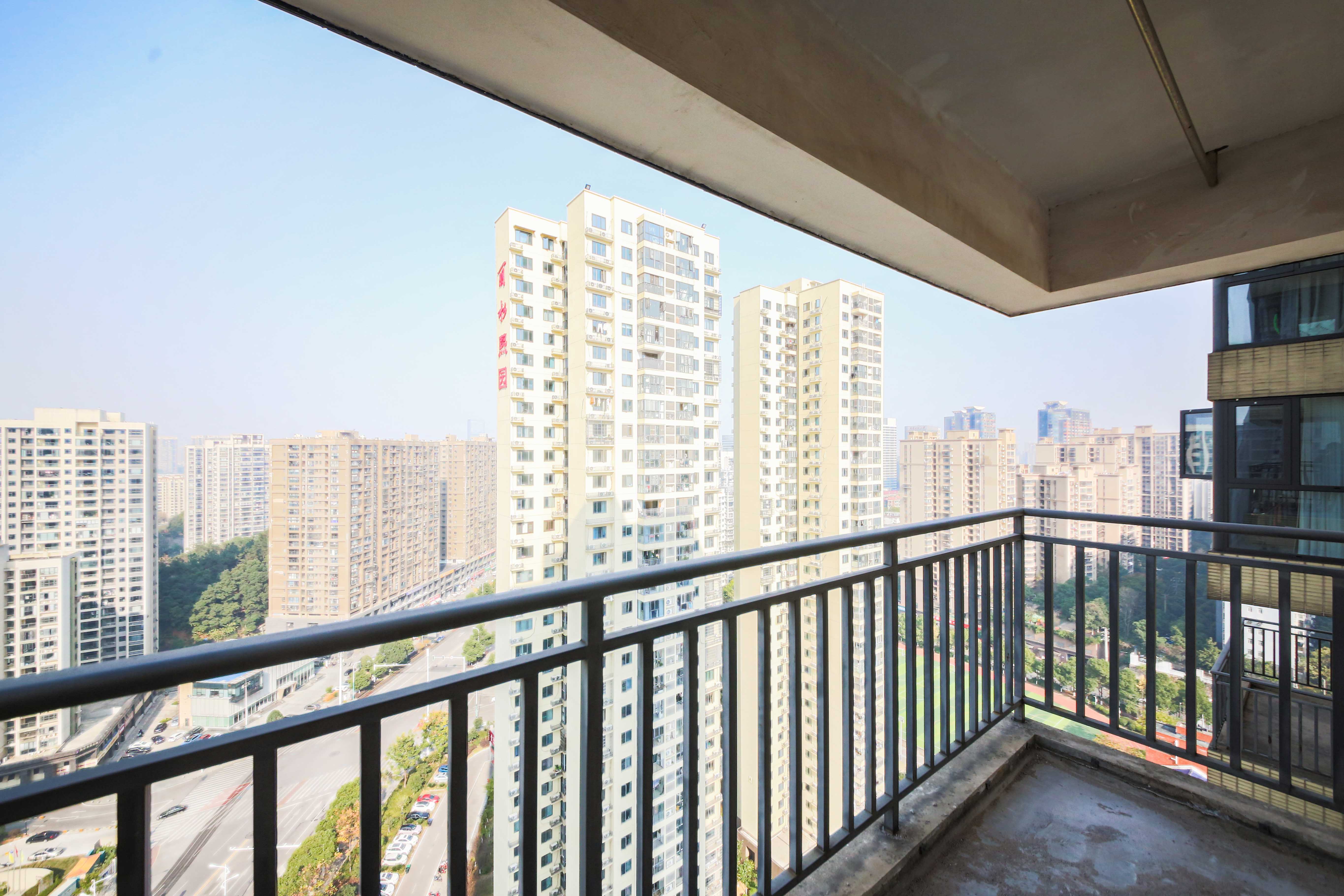 丽水熙园  3室2厅2卫   116.00万阳台