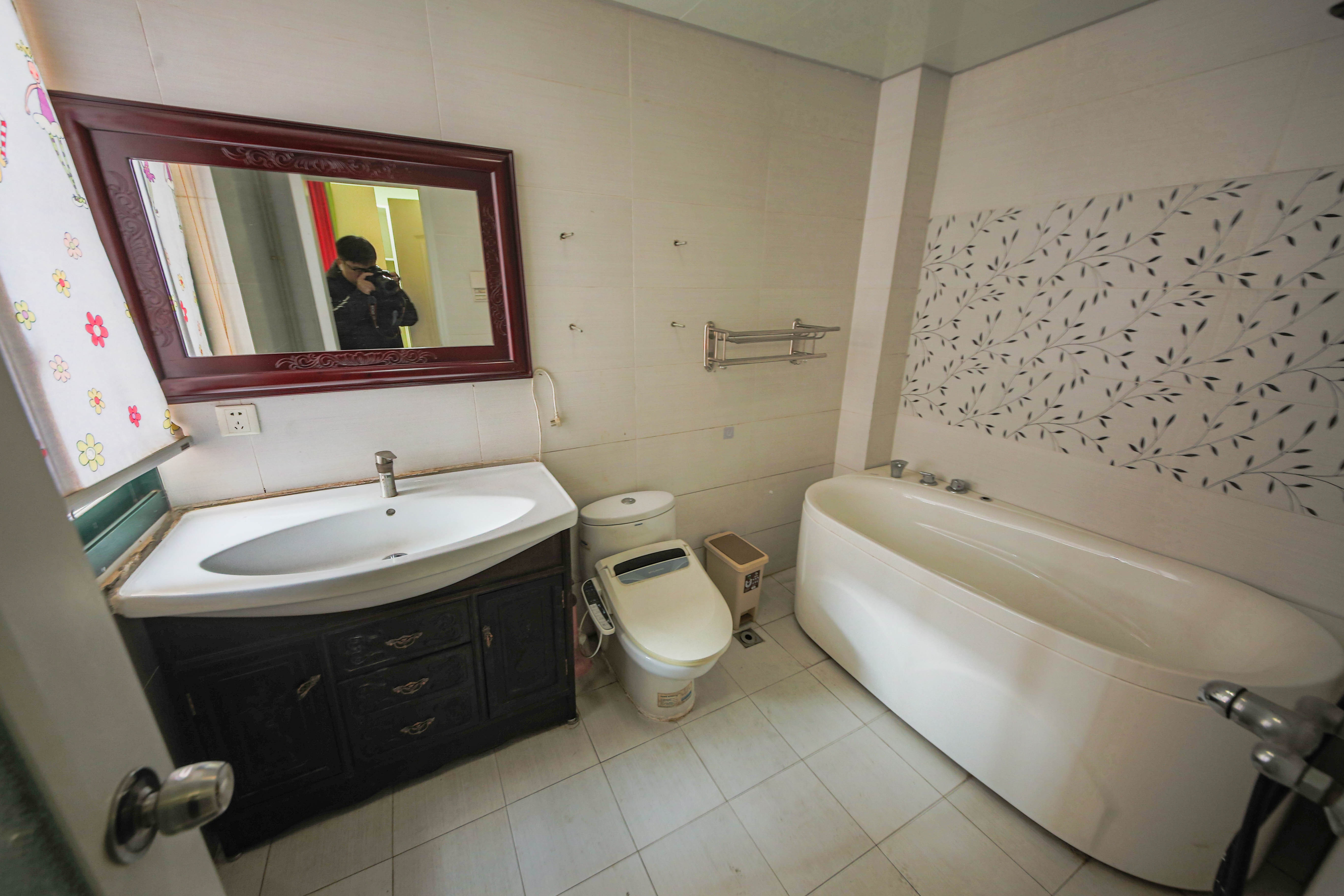 盛世康城 3室2厅2卫 78.0万 盛世康城 3室2厅2卫 78.0万卫生间