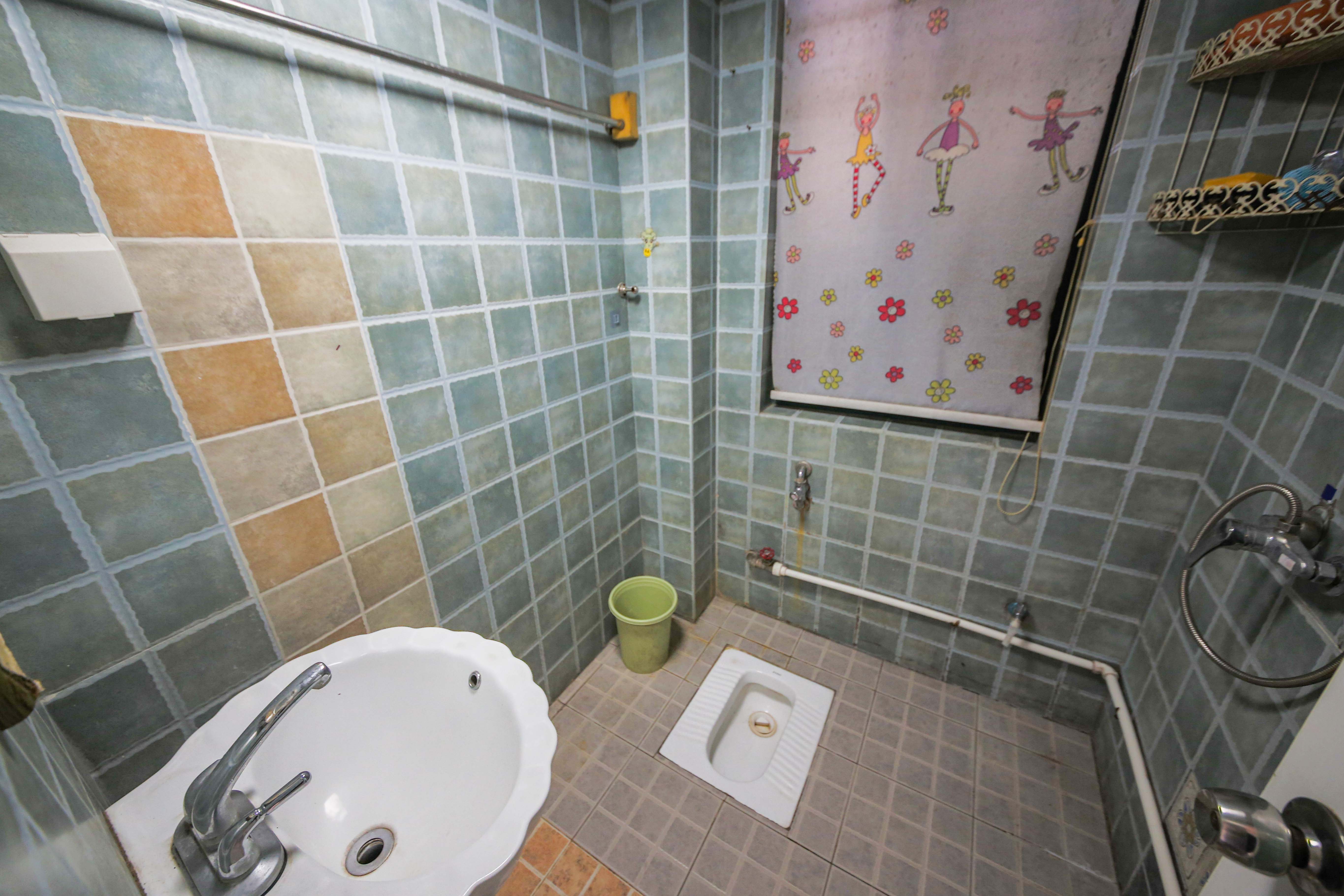 盛世康城 3室2厅2卫 78.0万 盛世康城 3室2厅2卫 78.0万卫生间