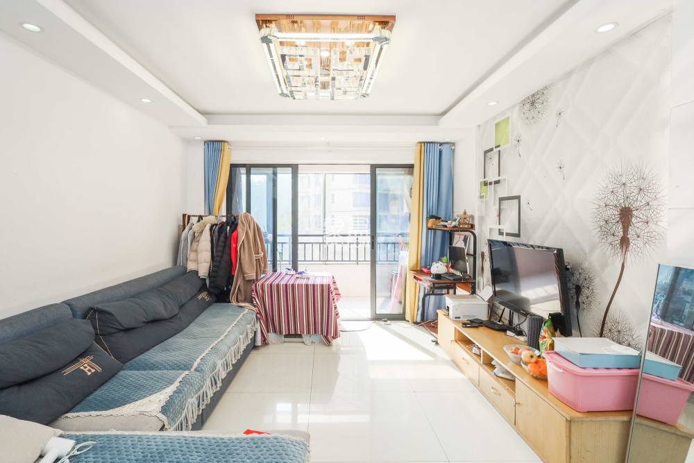 保利麓谷林语A区  2室2厅1卫    59.9万