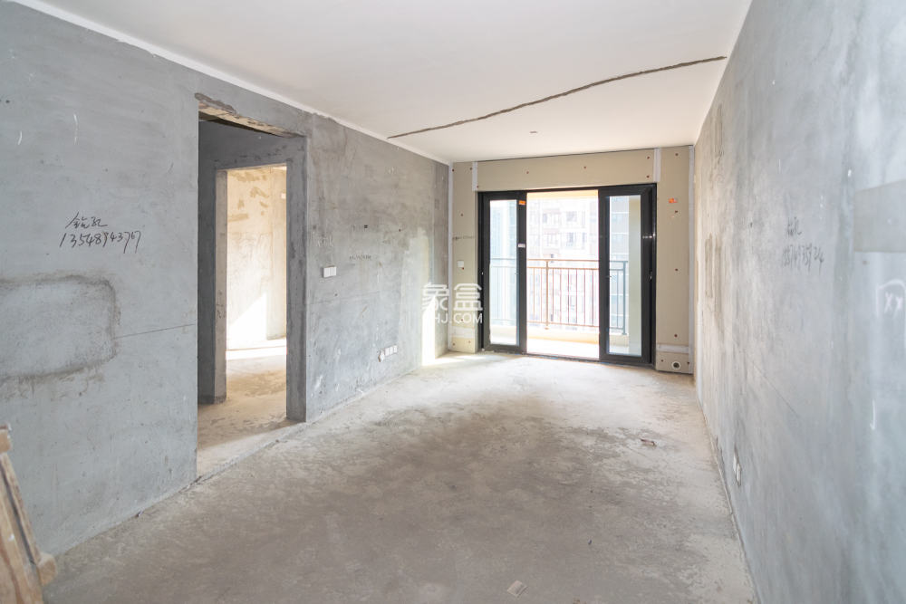 金辉优步学府  3室2厅2卫    66.0万