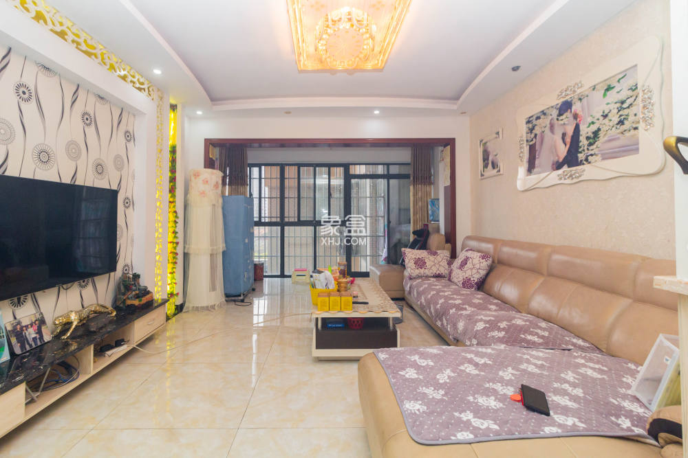 佳美紫郡  4室2厅2卫    95.0万