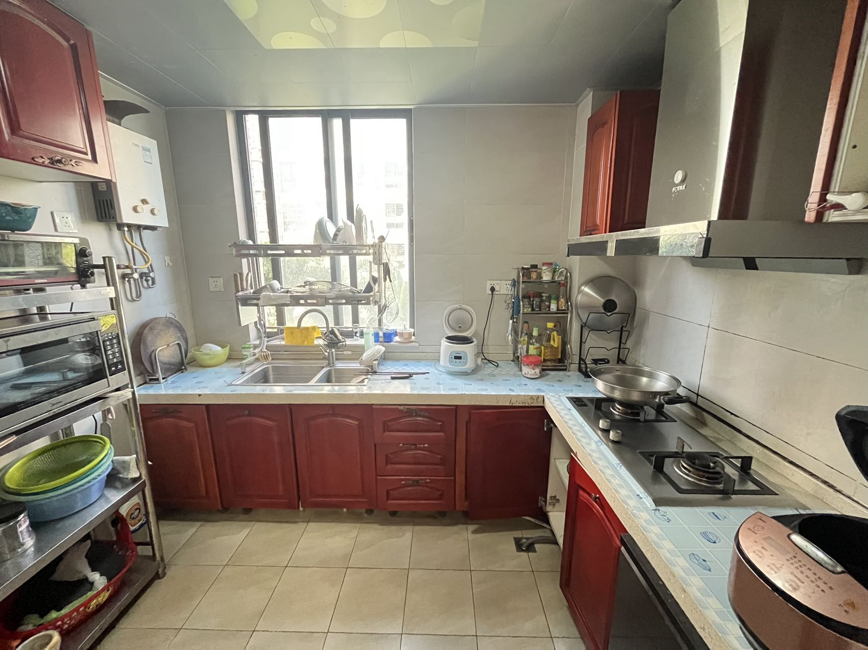 西岭华庭 4室2厅2卫 260.0万 西岭华庭 4室2厅2卫 260.0万室内图