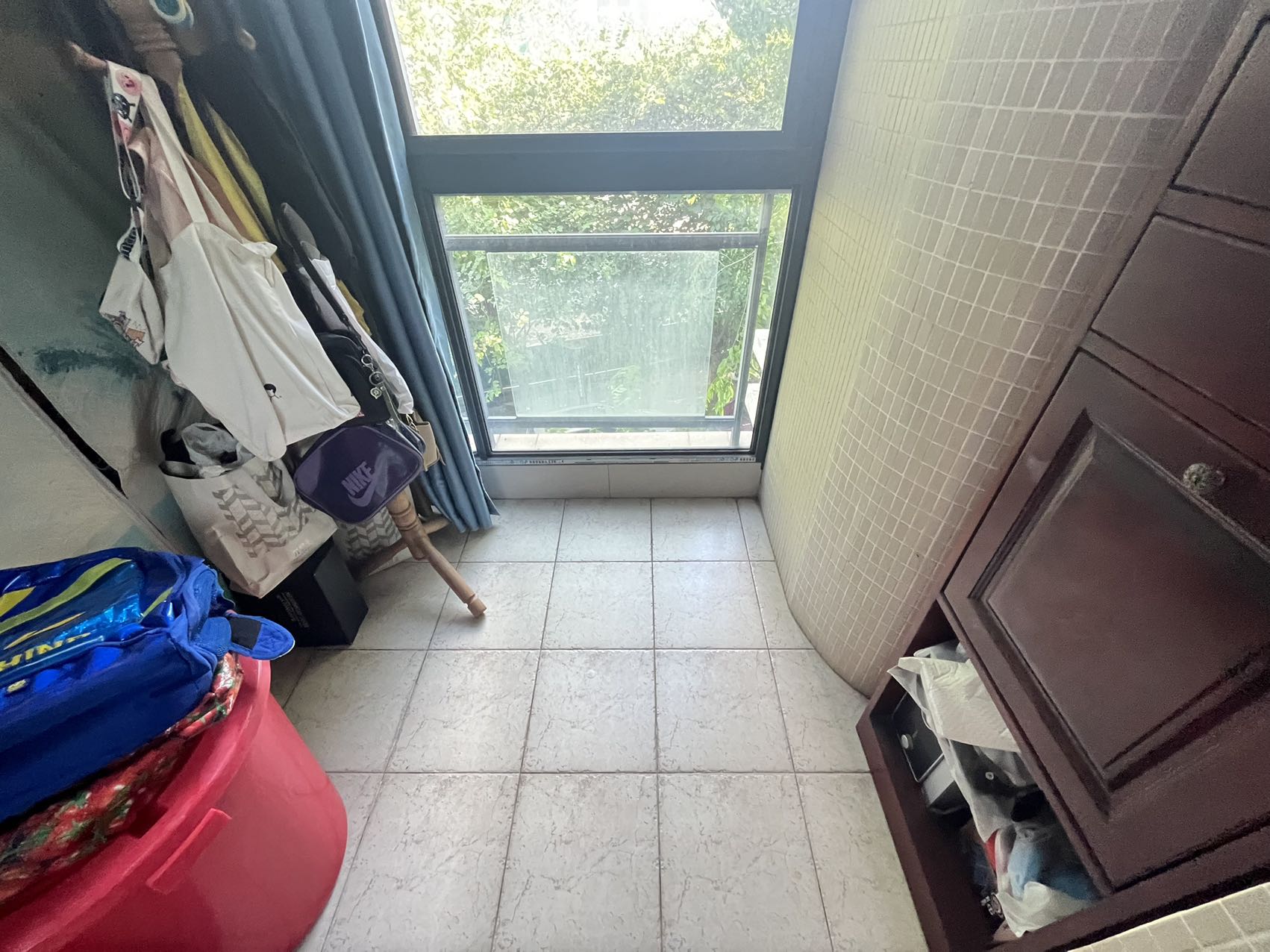 西岭华庭 4室2厅2卫 260.0万 西岭华庭 4室2厅2卫 260.0万室内图