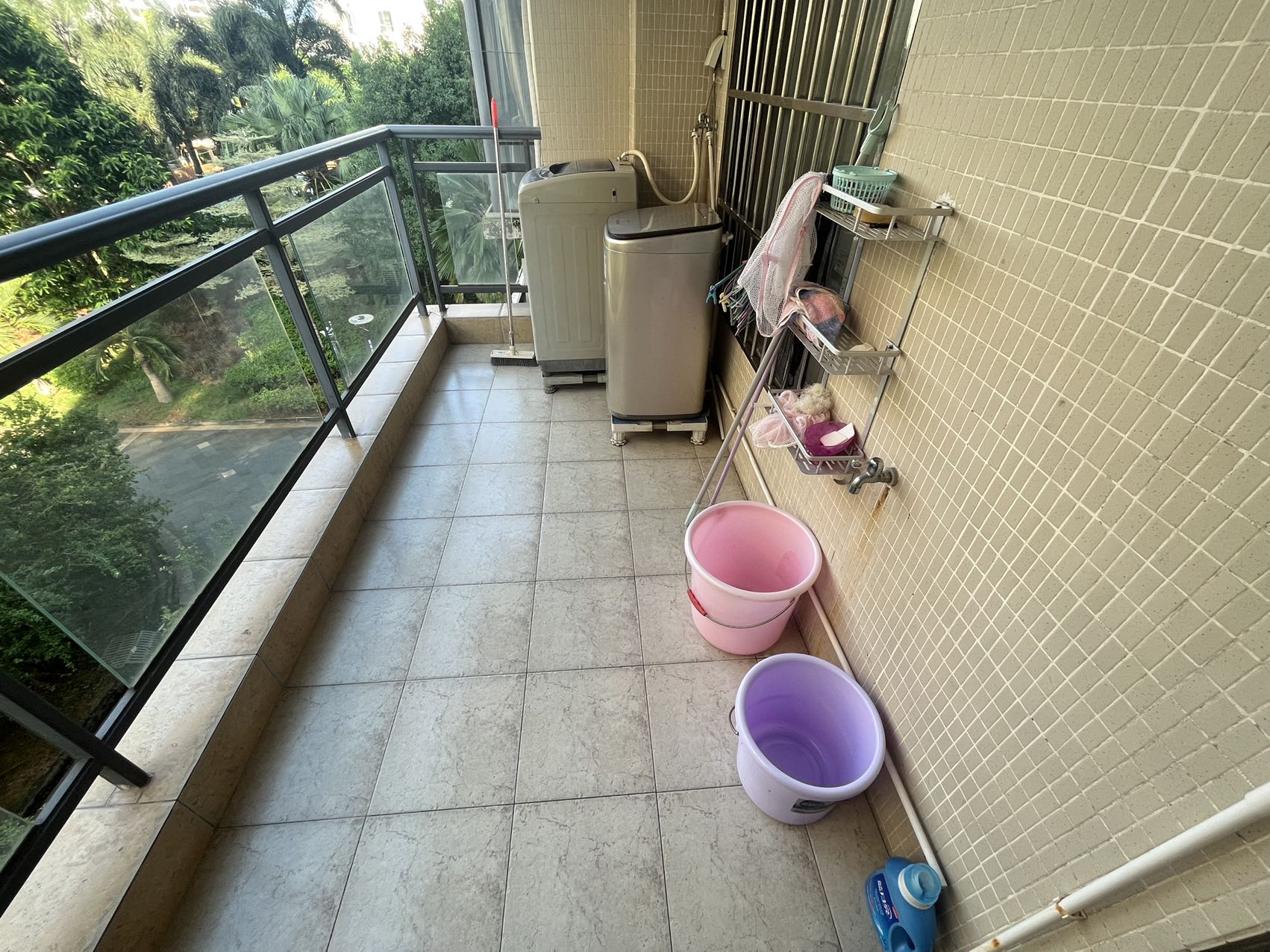 西岭华庭 4室2厅2卫 260.0万 西岭华庭 4室2厅2卫 260.0万室内图