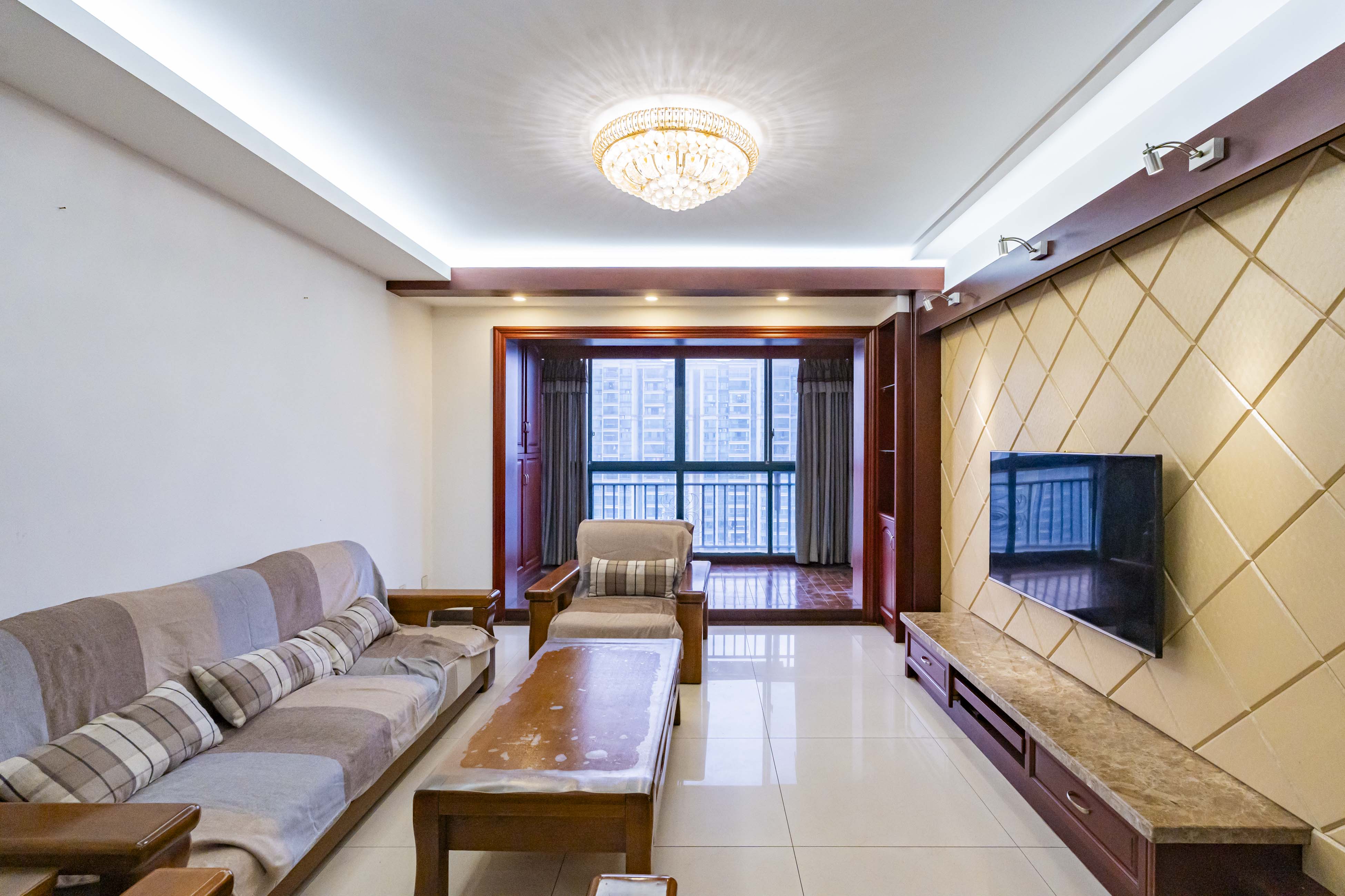 恒大雅苑 3室2厅2卫 107.0万 恒大雅苑 3室2厅2卫 107.0万客厅