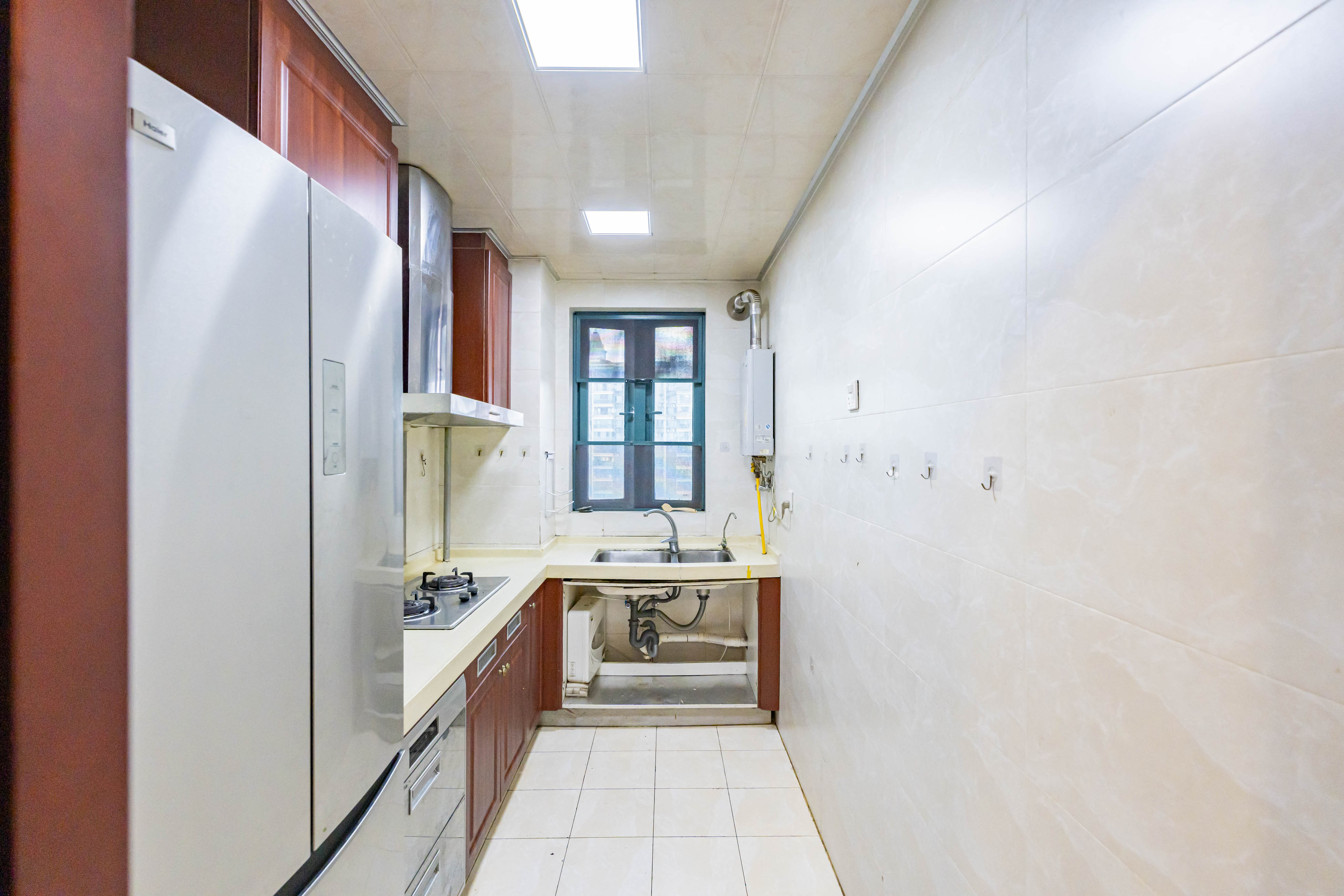 恒大雅苑 3室2厅2卫 107.0万 恒大雅苑 3室2厅2卫 107.0万厨房