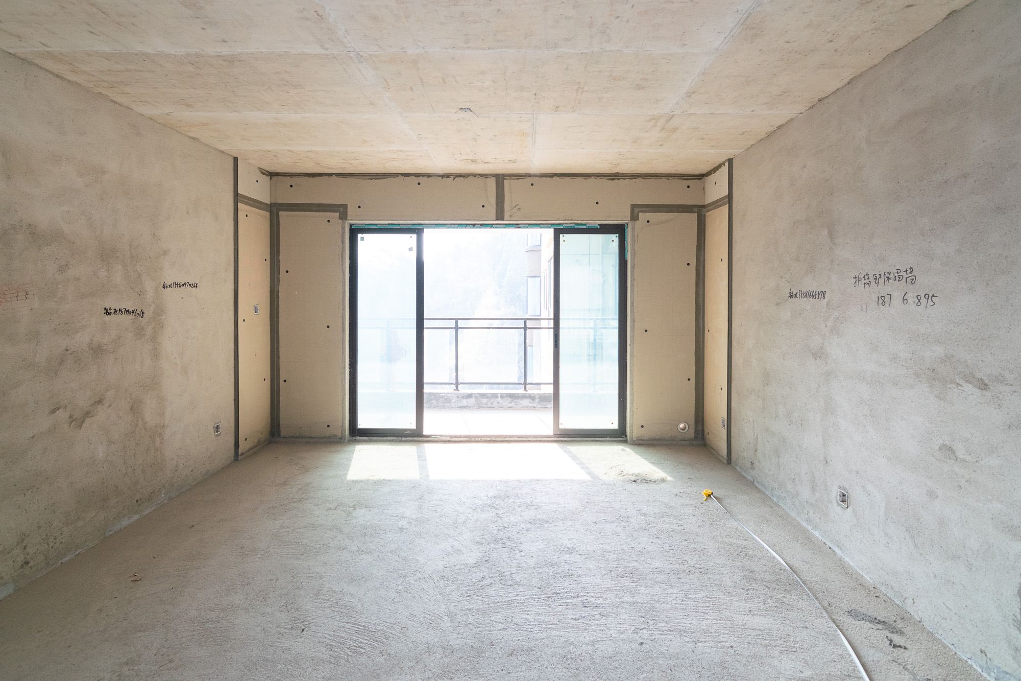 润和谷山郡(悦禧山庄水榭花都)  5室2厅2卫    152.0万 润和谷山郡(悦禧山庄水榭花都)  5室2厅2卫    152.0万客厅