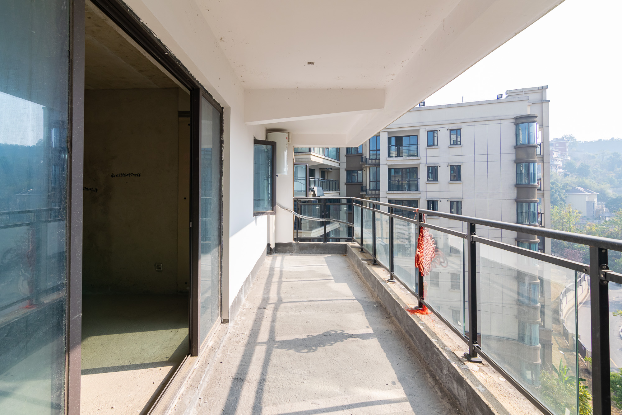 润和谷山郡(悦禧山庄水榭花都)  5室2厅2卫    152.0万 润和谷山郡(悦禧山庄水榭花都)  5室2厅2卫    152.0万阳台