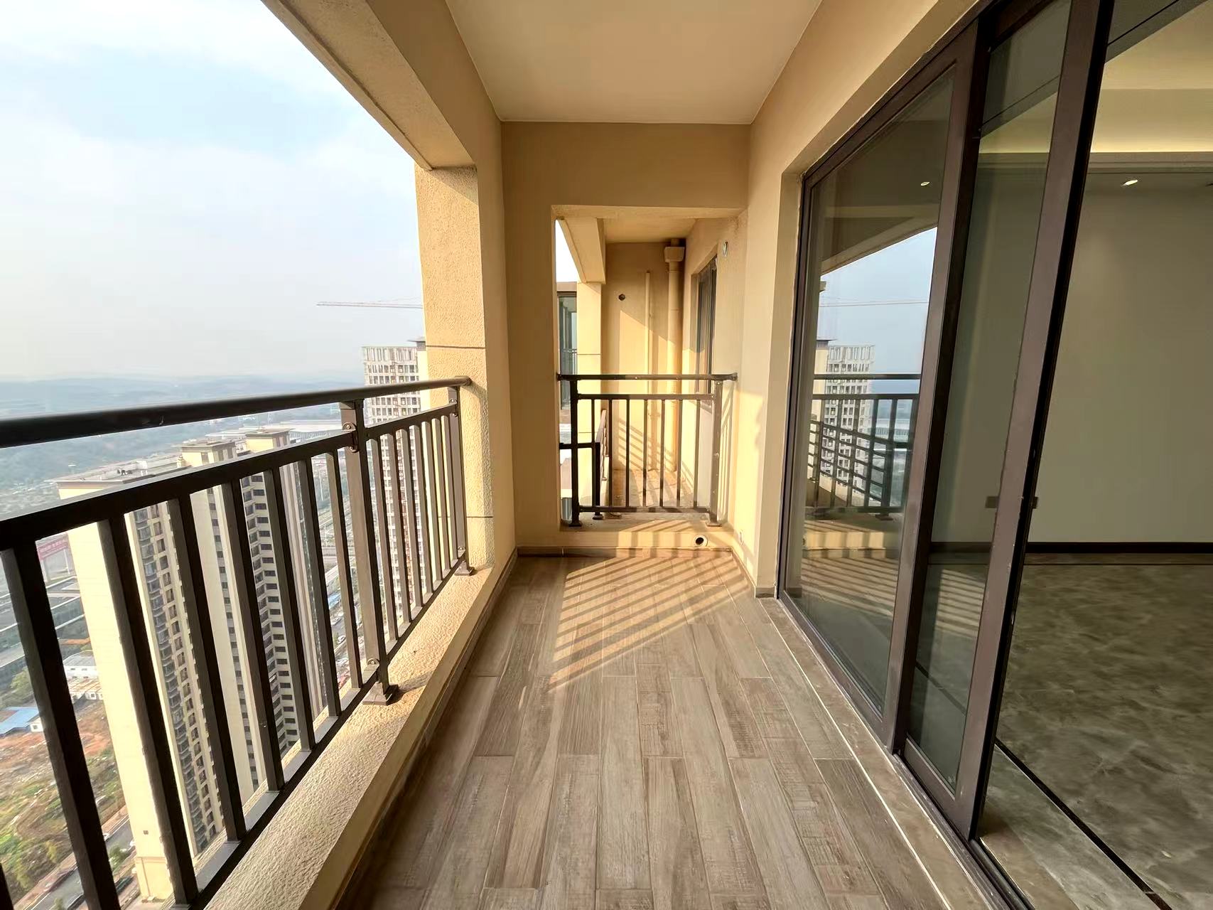 城际空间站 4室2厅2卫 52.0万 城际空间站 4室2厅2卫 52.0万室内图