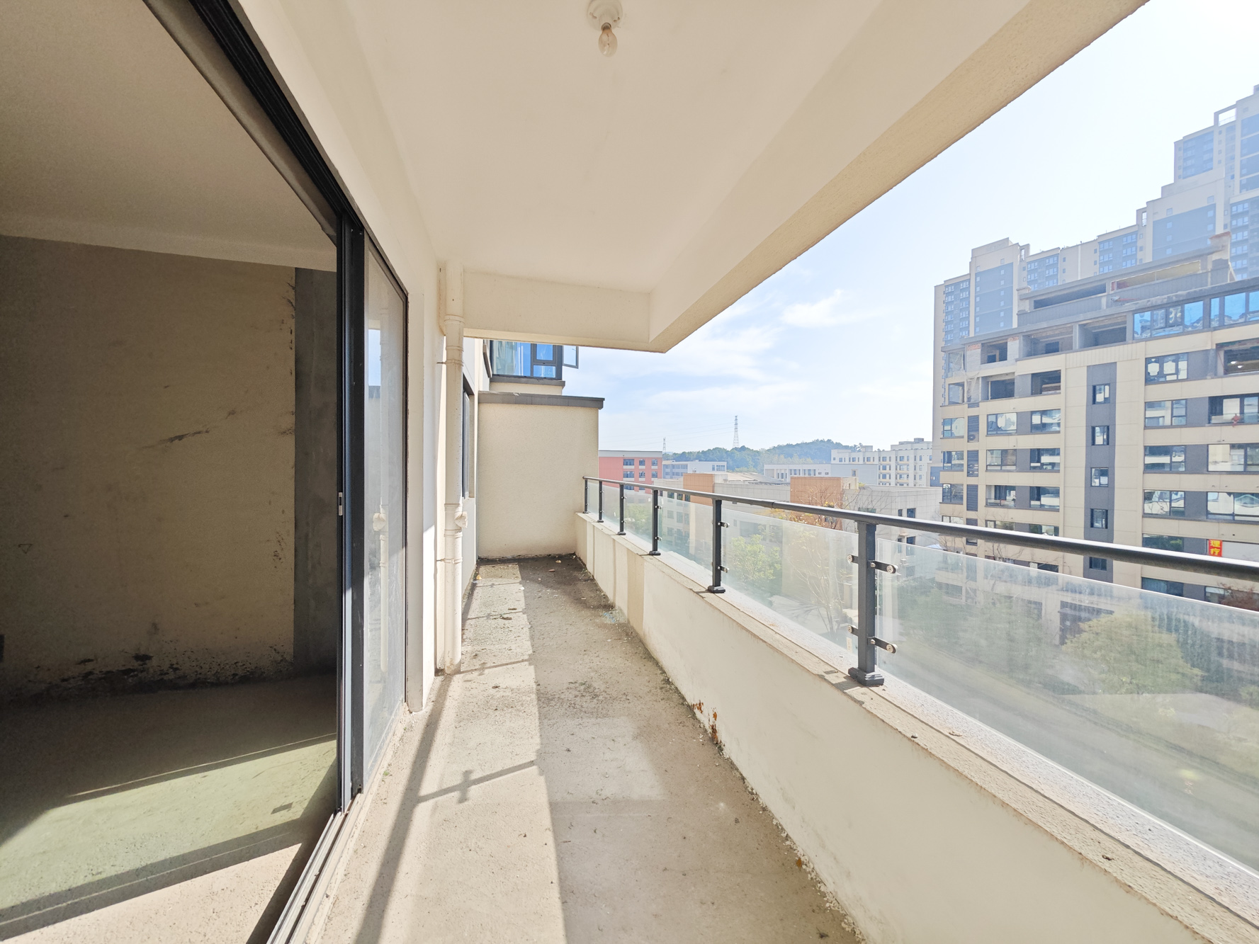 长房岭秀时代 4室2厅2卫 163.0万 长房岭秀时代 4室2厅2卫 163.0万阳台