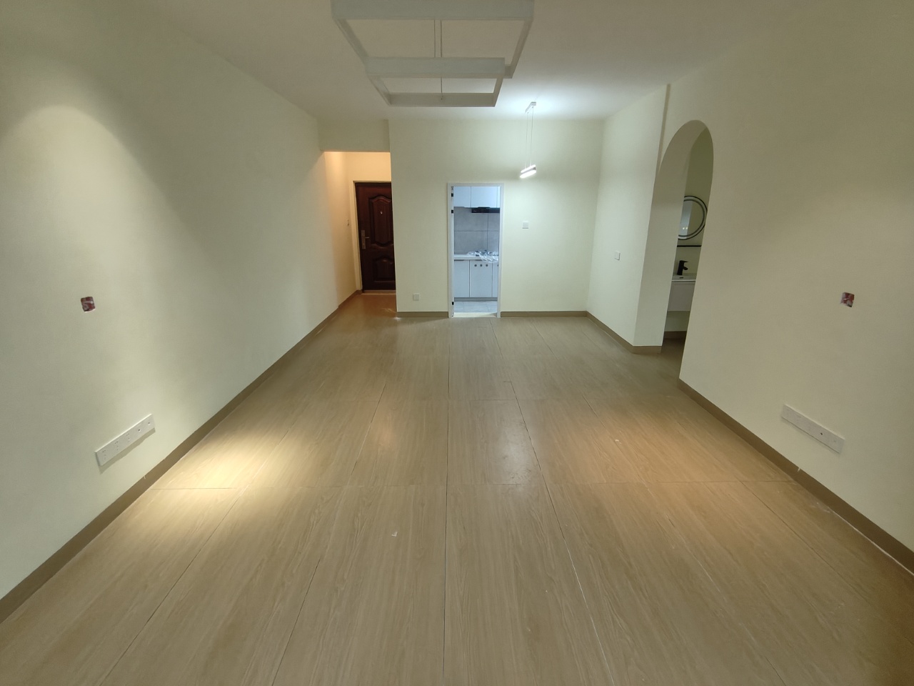 昌茂清华园 2室2厅1卫 125.0万 昌茂清华园 2室2厅1卫 125.0万室内图