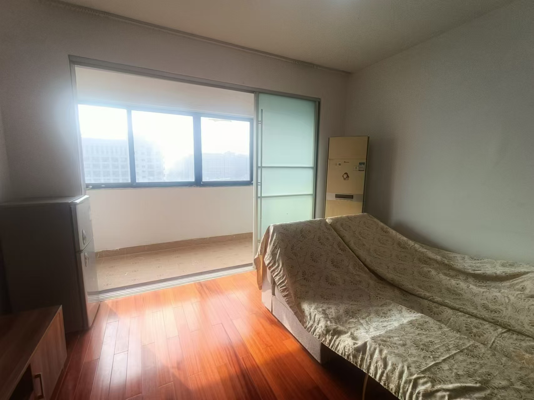 迎新佳苑  2室1厅1卫   2300.00元/月室内图
