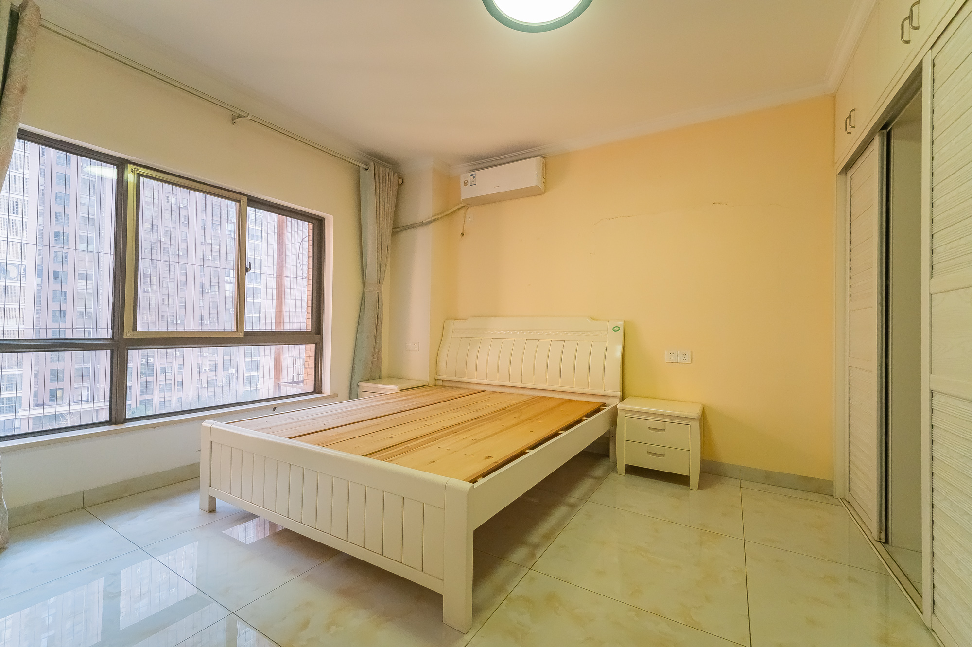 家和院  4室2厅2卫    93.8万 家和院  4室2厅2卫    93.8万卧室