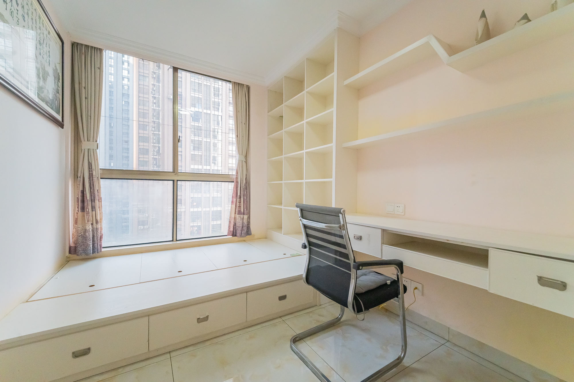 家和院  4室2厅2卫    93.8万 家和院  4室2厅2卫    93.8万卧室