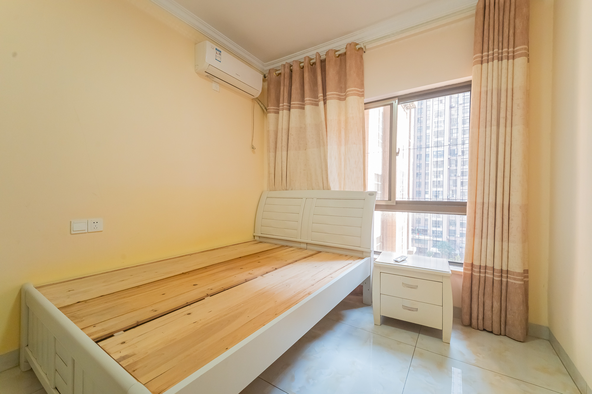 家和院  4室2厅2卫    93.8万 家和院  4室2厅2卫    93.8万卧室