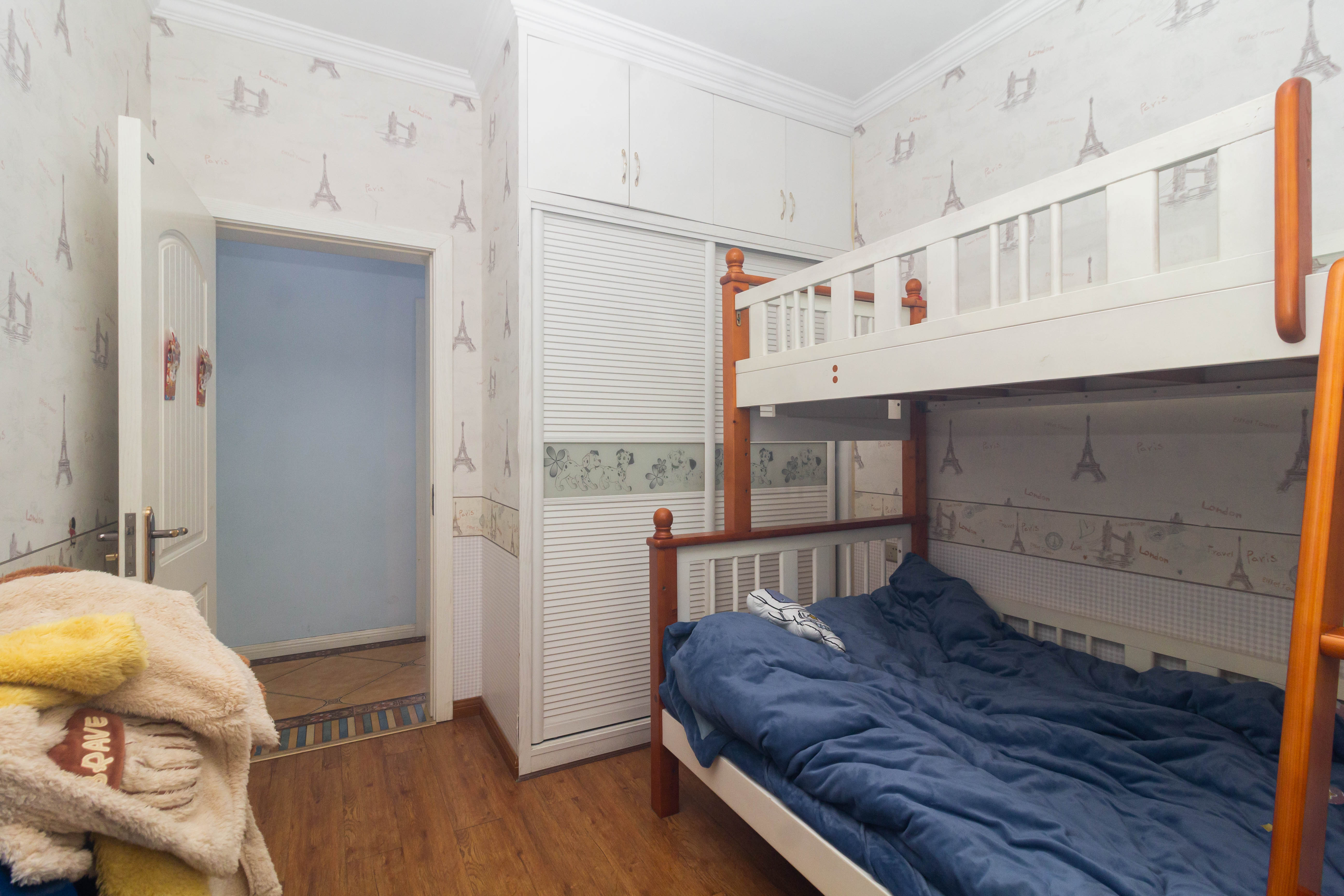 未来蜂巢 3室2厅2卫 61.8万 未来蜂巢 3室2厅2卫 61.8万卧室