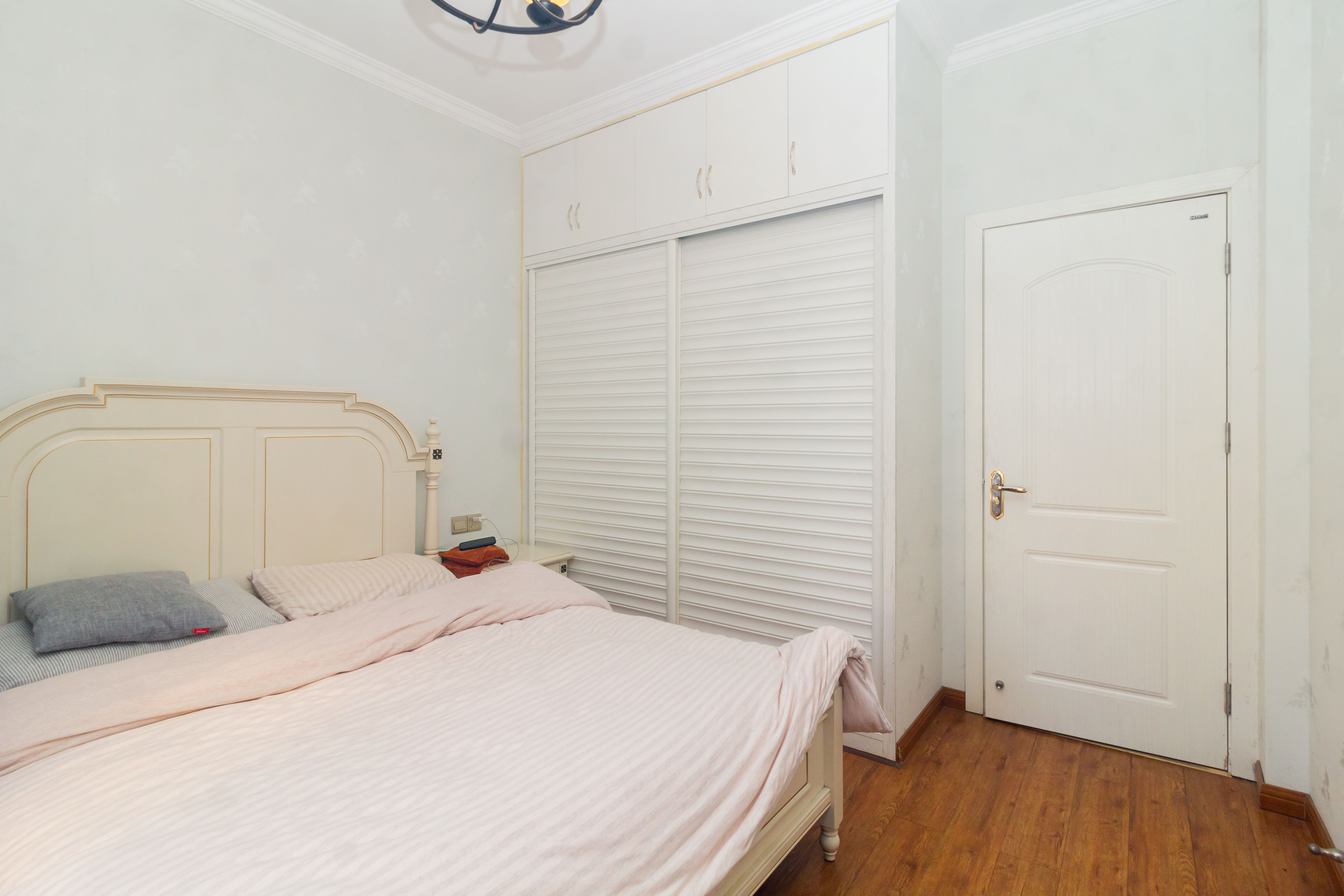 未来蜂巢 3室2厅2卫 61.8万 未来蜂巢 3室2厅2卫 61.8万卧室