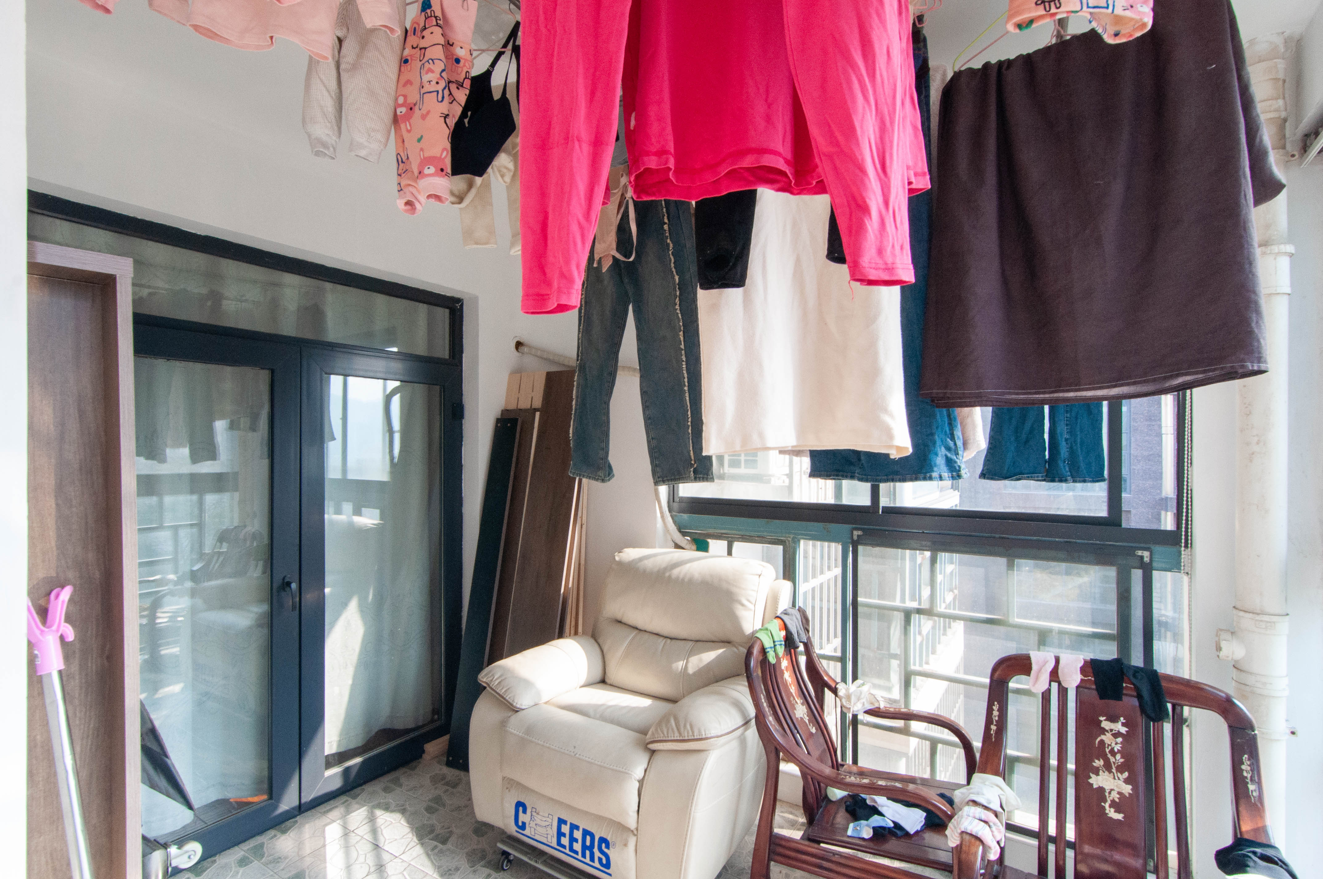 西子湖畔沃府 3室2厅2卫 118.0万 西子湖畔沃府 3室2厅2卫 118.0万其他