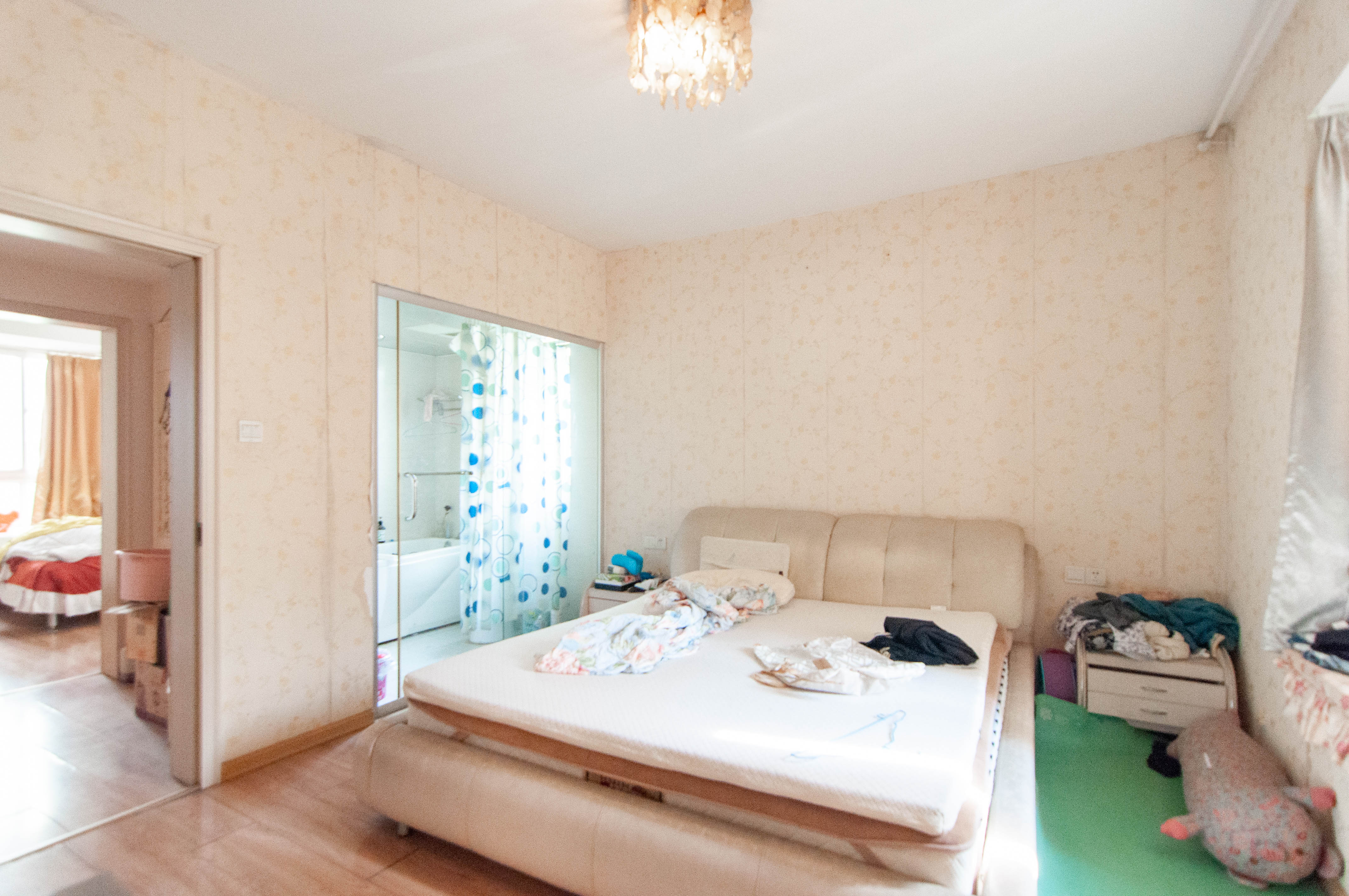 麓谷加州阳光 3室2厅2卫 110.0万 麓谷加州阳光 3室2厅2卫 110.0万其他