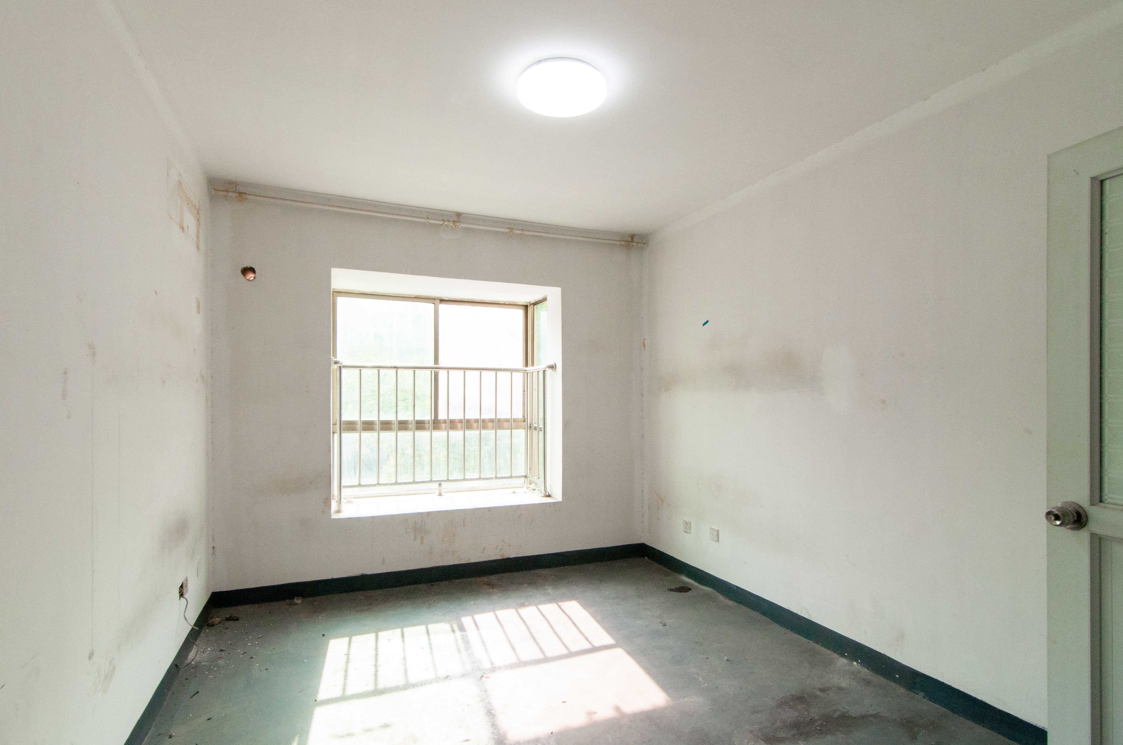 麓谷加州阳光 3室2厅2卫 90.8万 麓谷加州阳光 3室2厅2卫 90.8万其他