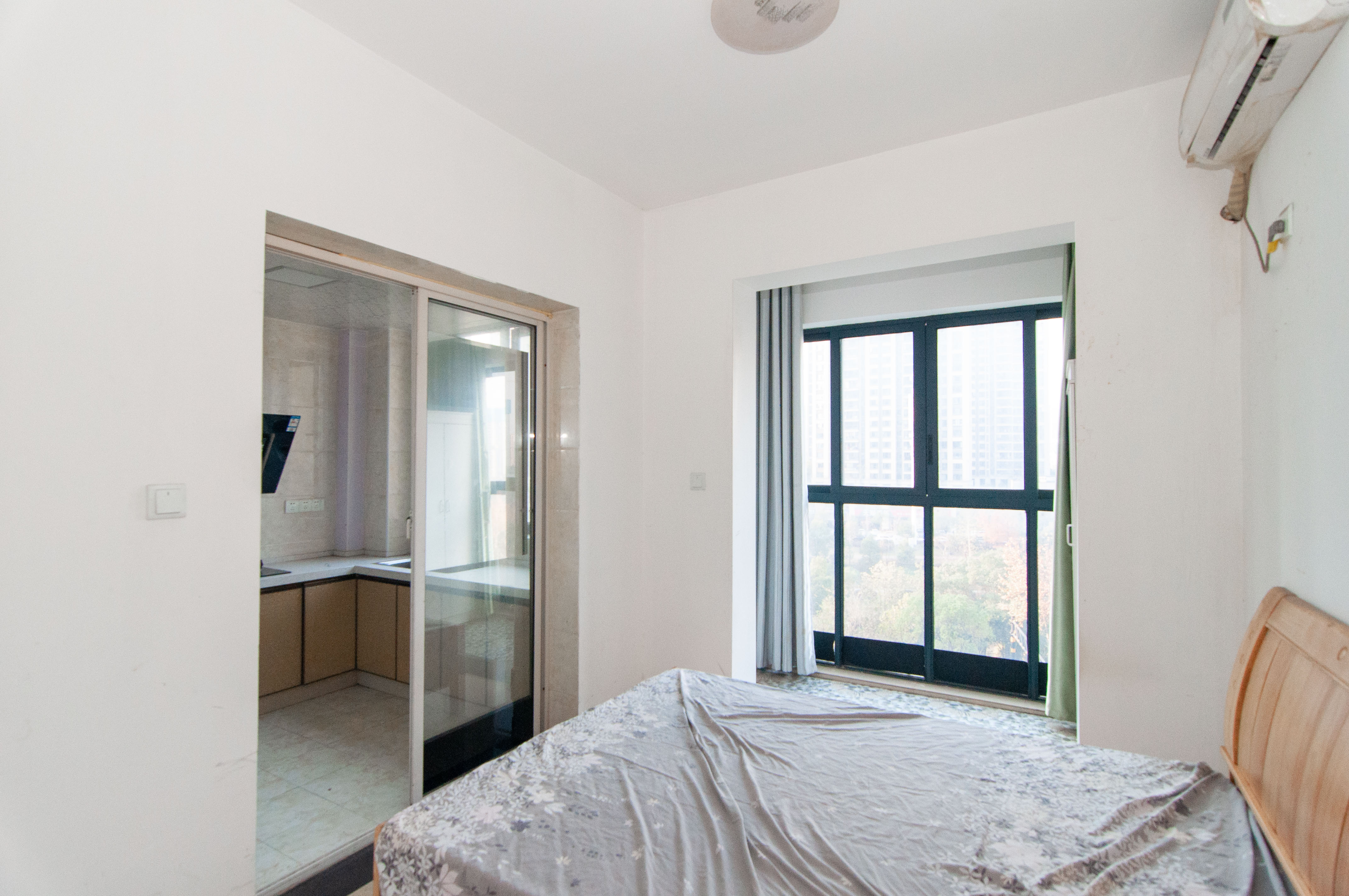 中建梅溪湖中心 4室2厅2卫 180.0万 中建梅溪湖中心 4室2厅2卫 180.0万其他