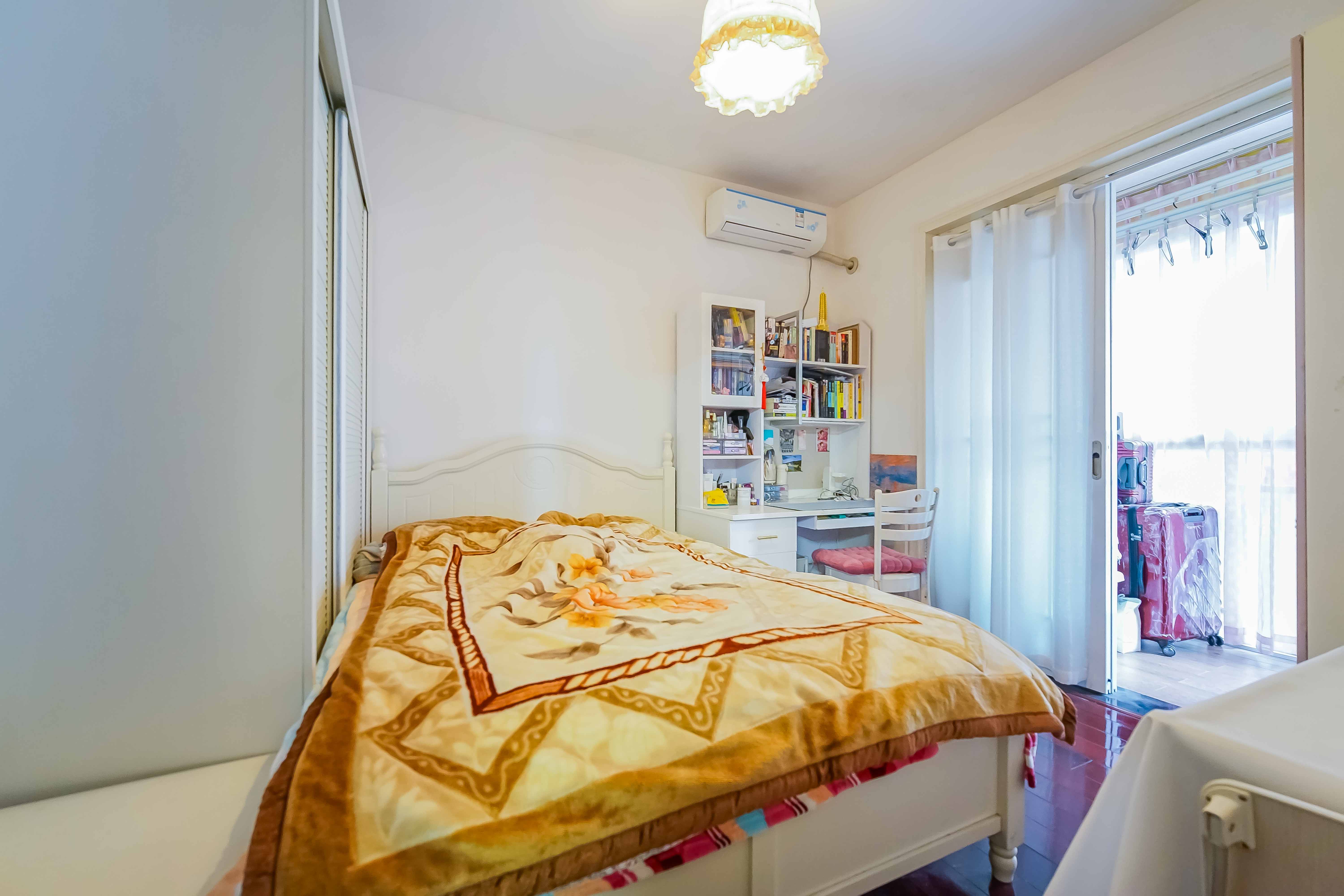 嘉盛华庭(一期、二期、三期) 2室2厅1卫 3000.0元/月 嘉盛华庭(一期、二期、三期) 2室2厅1卫 3000.0元/月室内图