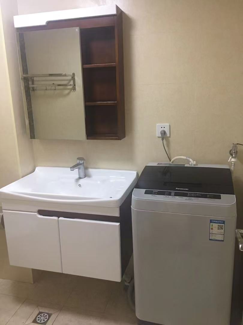 云顶上品  1室1厅1卫    1200.0元/月 云顶上品  1室1厅1卫    1200.0元/月室内图