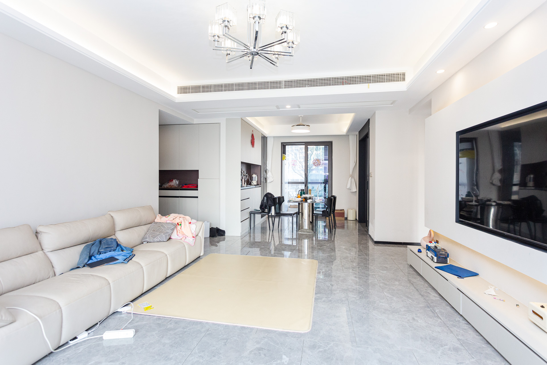 润和湘江天地天悦湾 4室2厅2卫 220.0万 润和湘江天地天悦湾 4室2厅2卫 220.0万客厅