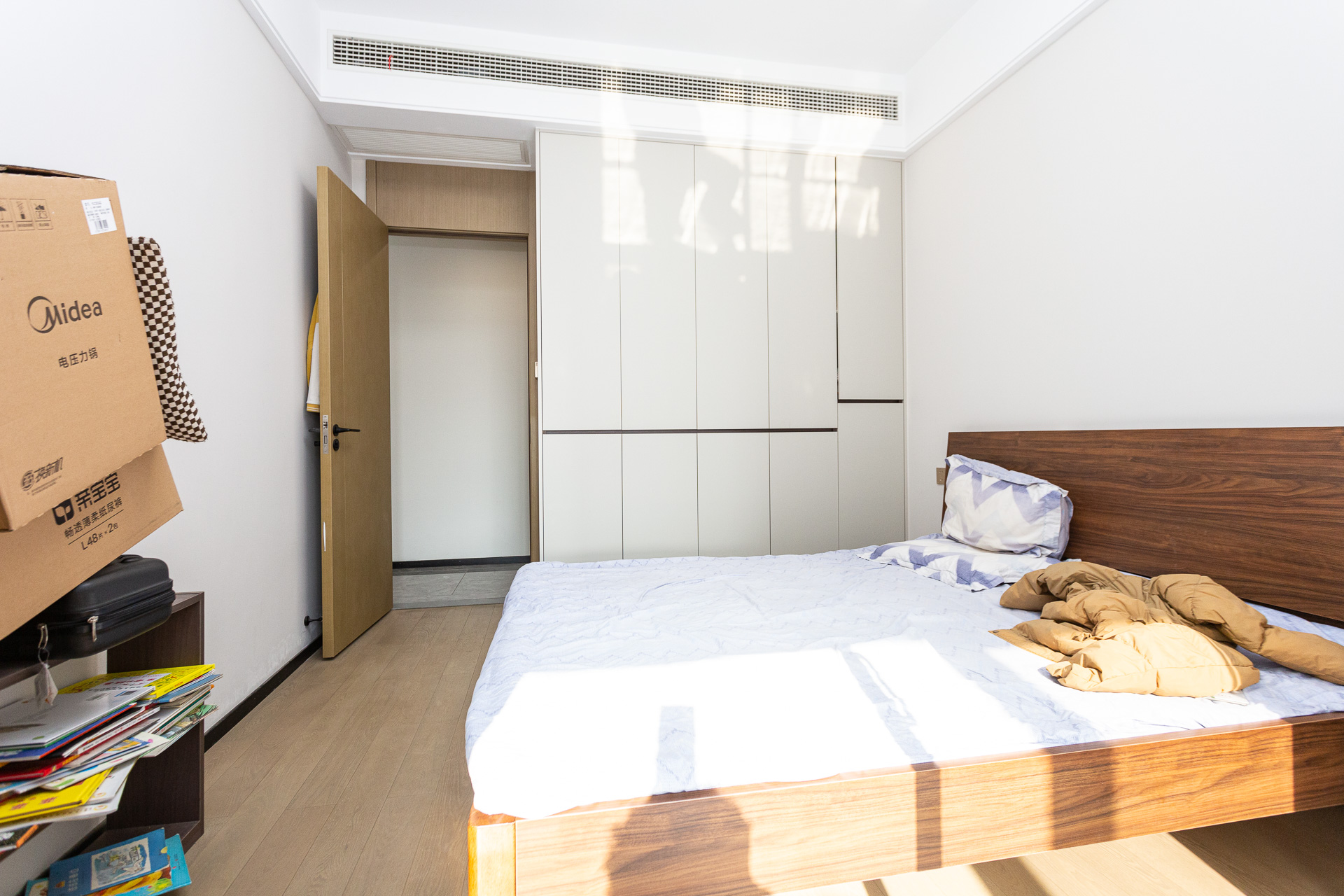 润和湘江天地天悦湾 4室2厅2卫 220.0万 润和湘江天地天悦湾 4室2厅2卫 220.0万卧室