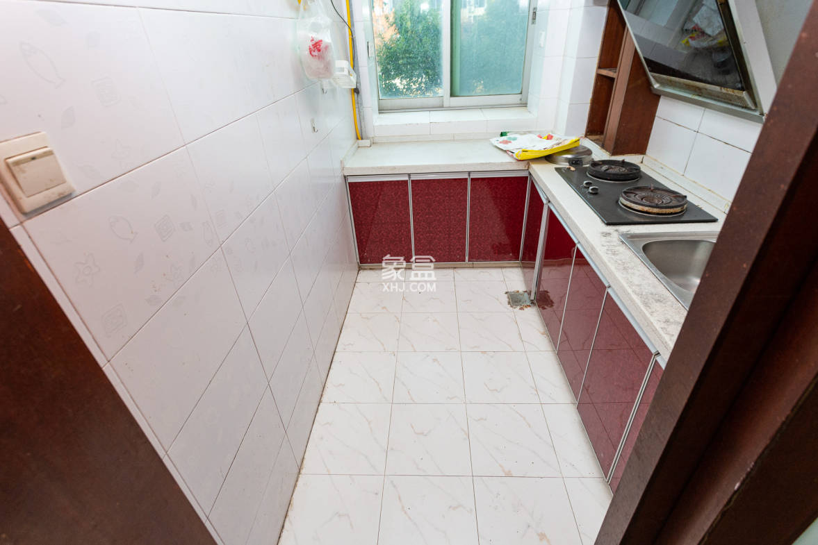 长高圆梦佳苑  3室2厅2卫    66.8万 长高圆梦佳苑  3室2厅2卫    66.8万厨房