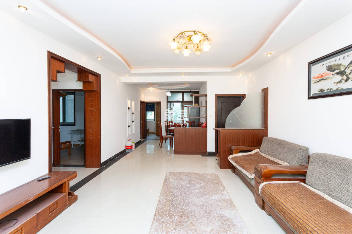 长高圆梦佳苑  3室2厅2卫    66.8万 长高圆梦佳苑  3室2厅2卫    66.8万客厅