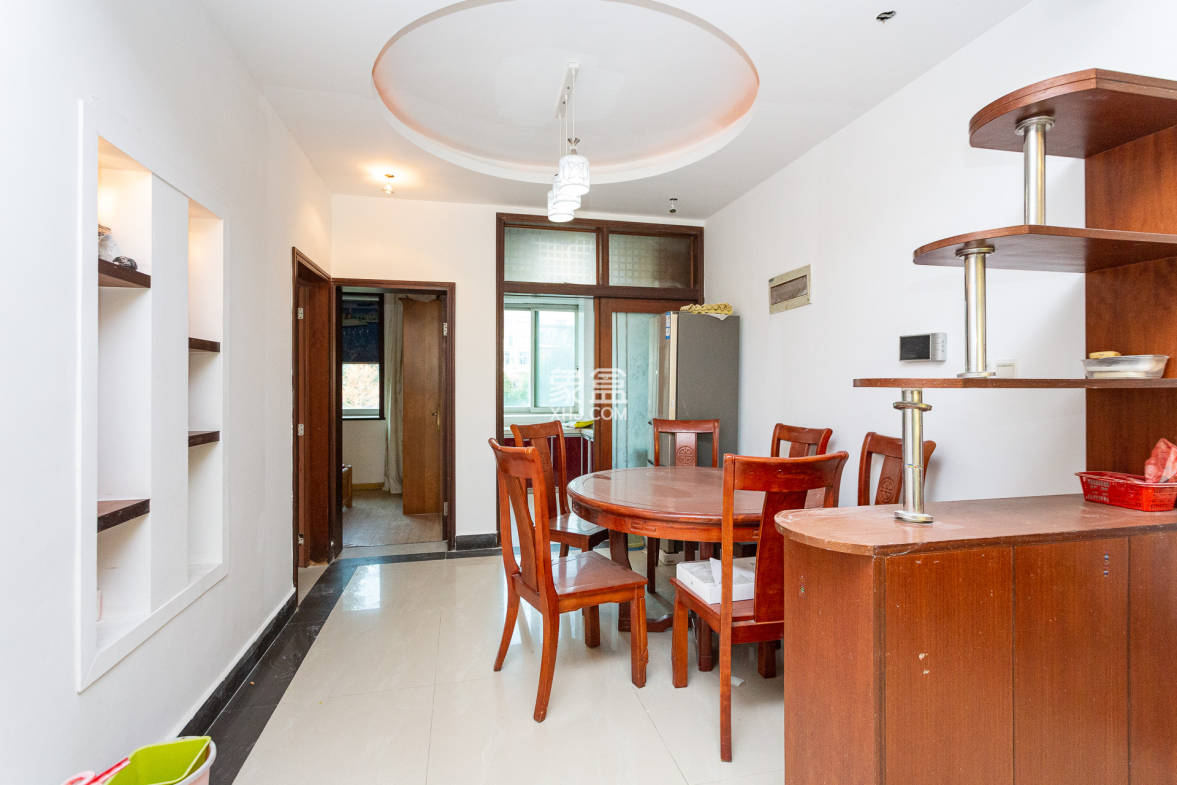 长高圆梦佳苑  3室2厅2卫    66.8万 长高圆梦佳苑  3室2厅2卫    66.8万客厅